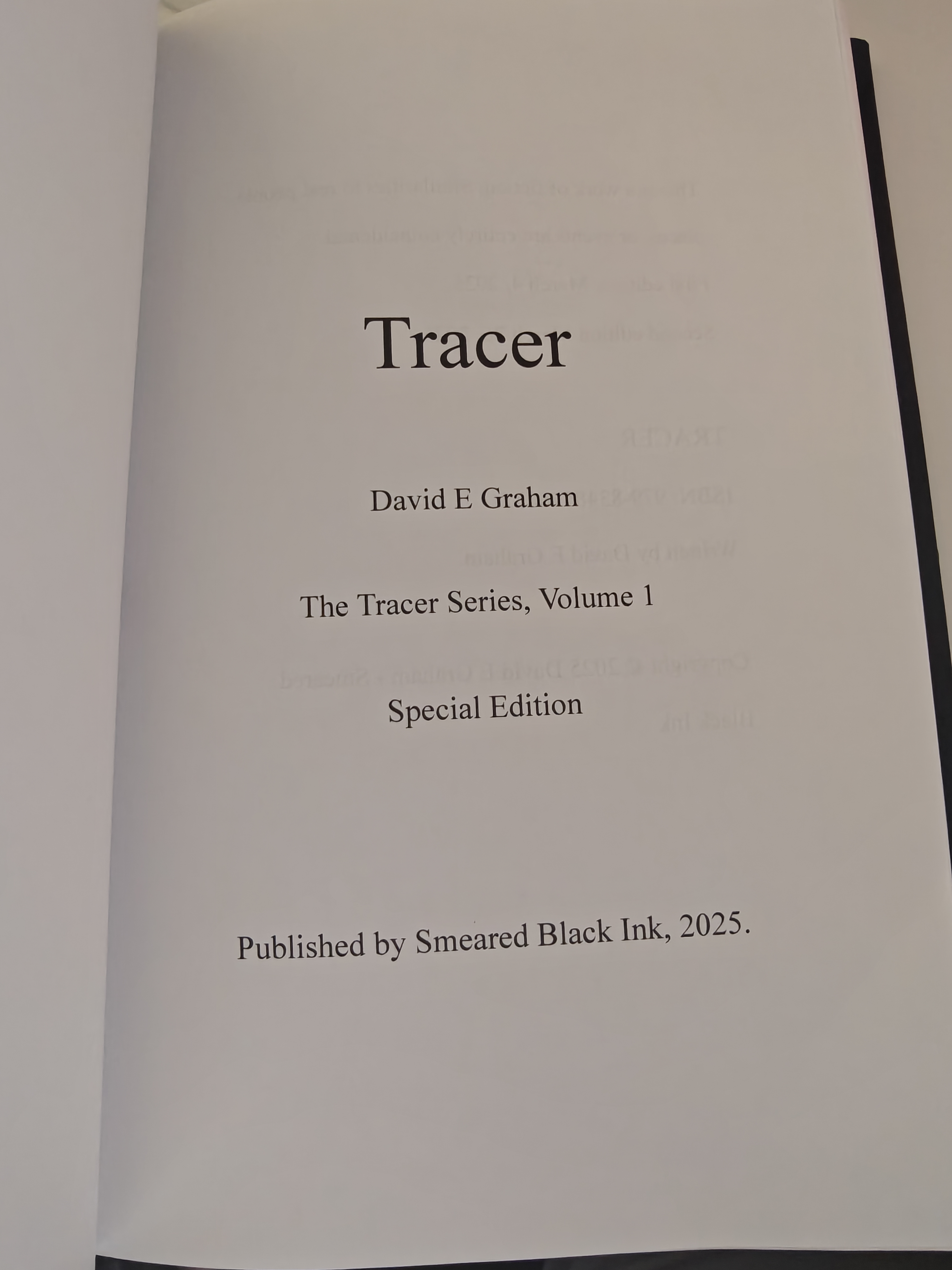 Tracer - Book 1 in the Tracer Series - Special Edition