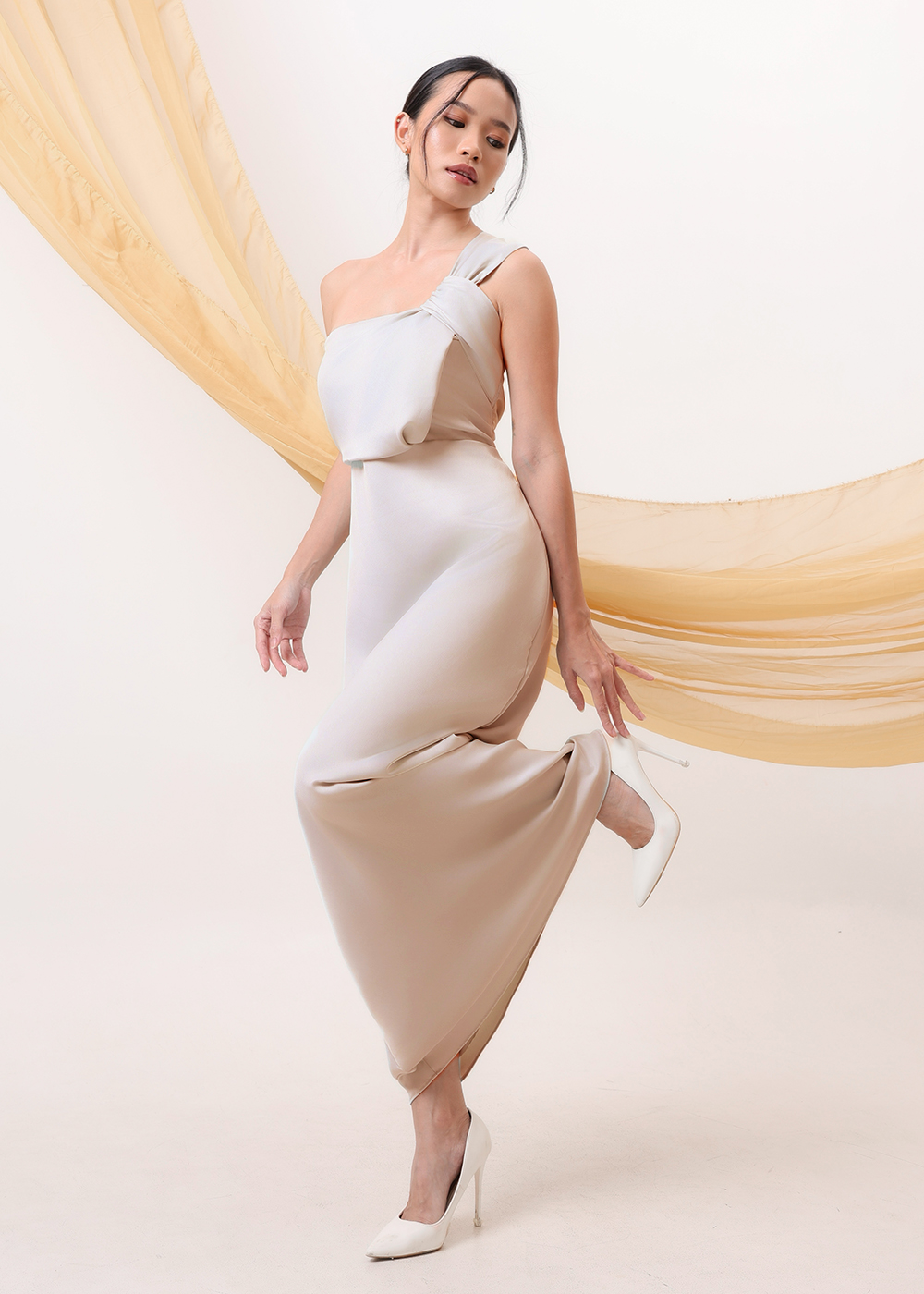 One-Shoulder Knotted Satin Dress