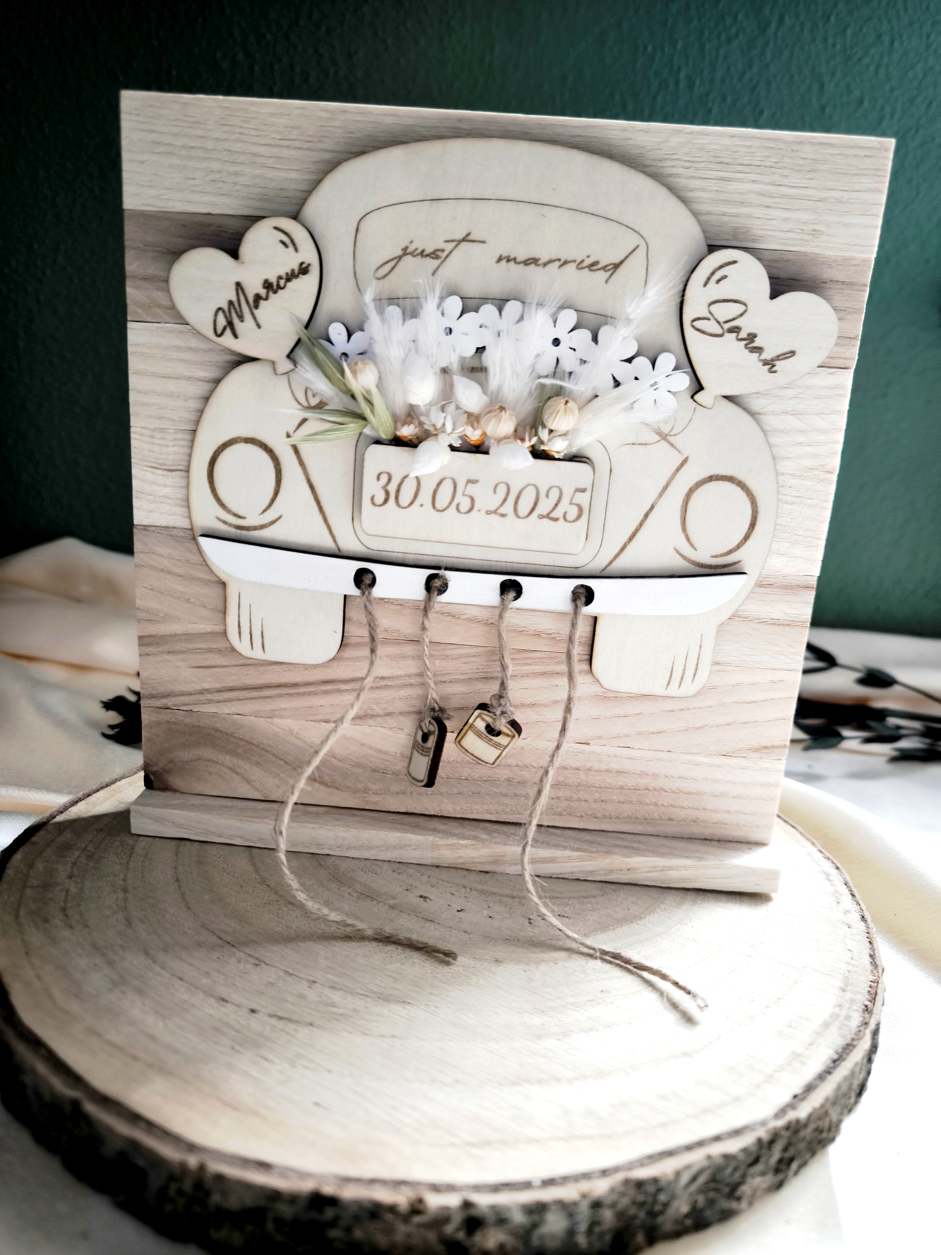 Hochzeitsauto auf Klötzchenaufsteller