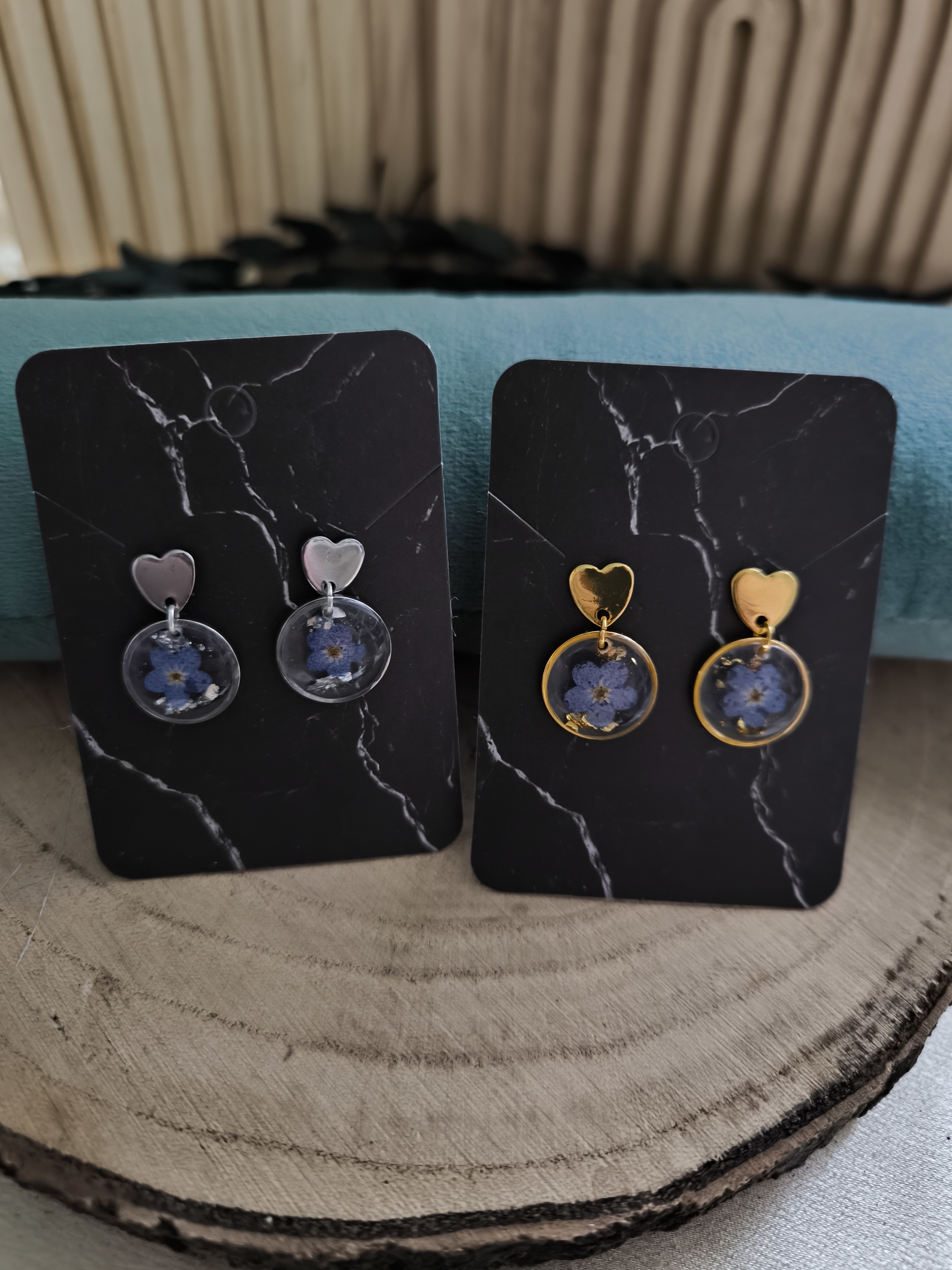 Ohrringe mit getrockneten Blüten