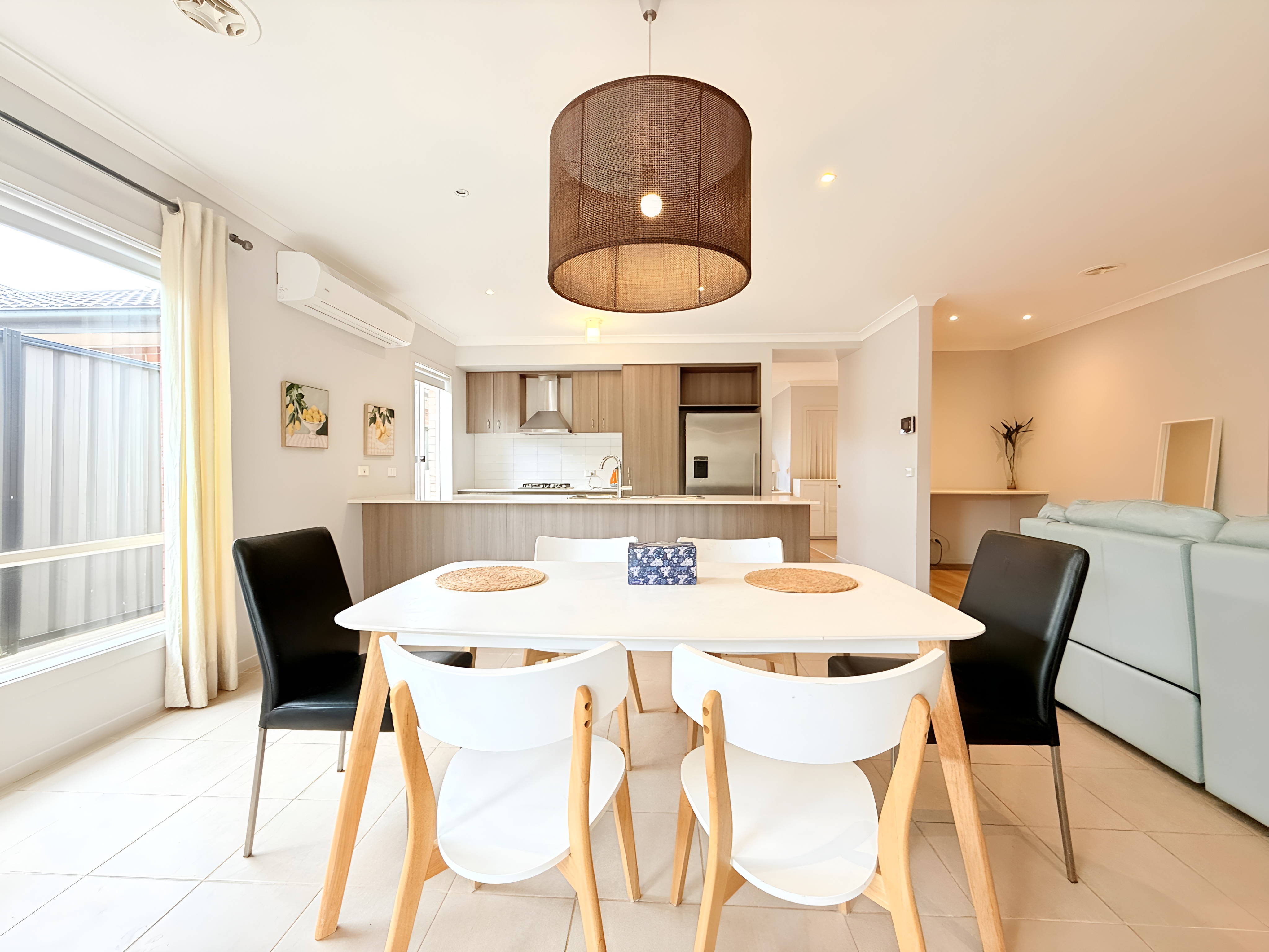 Rifflebird Drive Tarneit