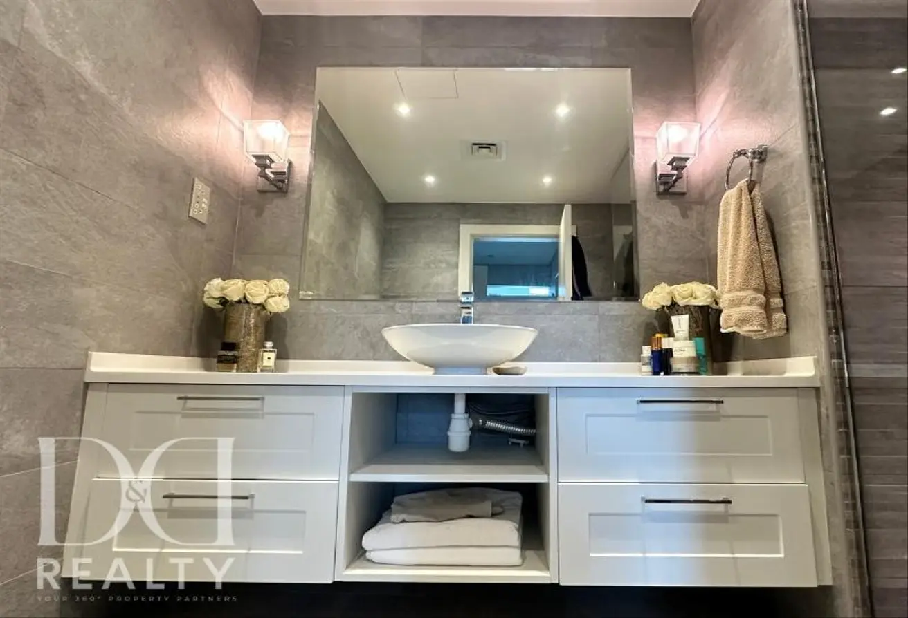 VACANT | Upgraded | Fully Furnished