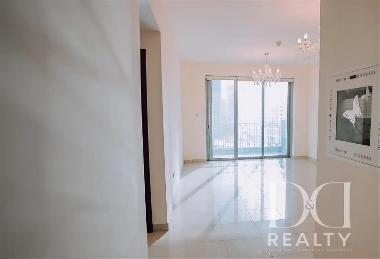 Opera District | Pool View | Spacious Layout