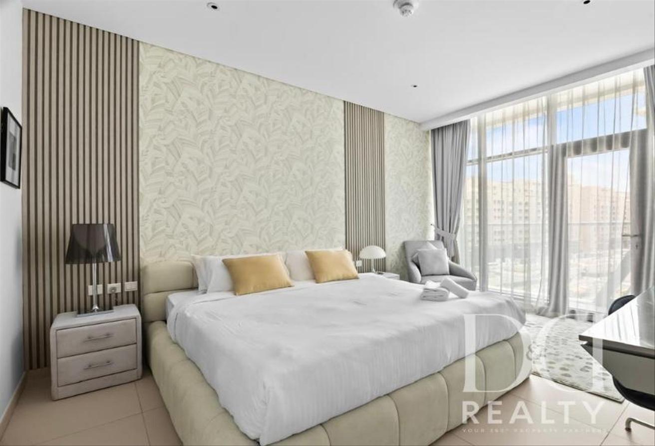 VACANT | Upgraded | West Beach
