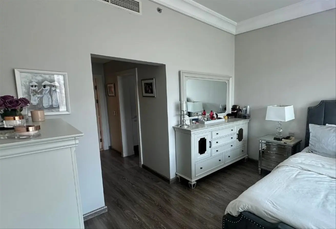 VACANT | Upgraded | Fully Furnished