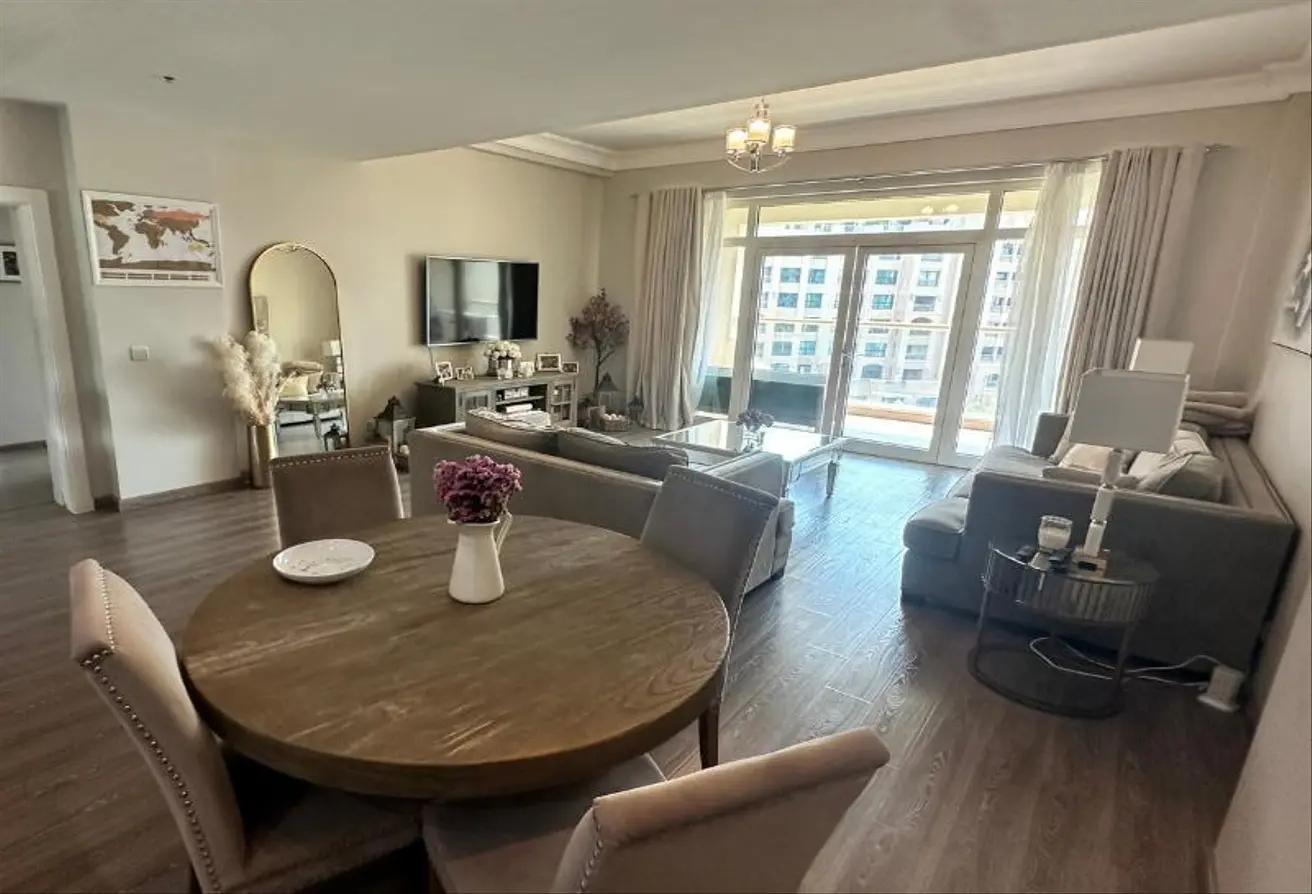 VACANT | Upgraded | Fully Furnished
