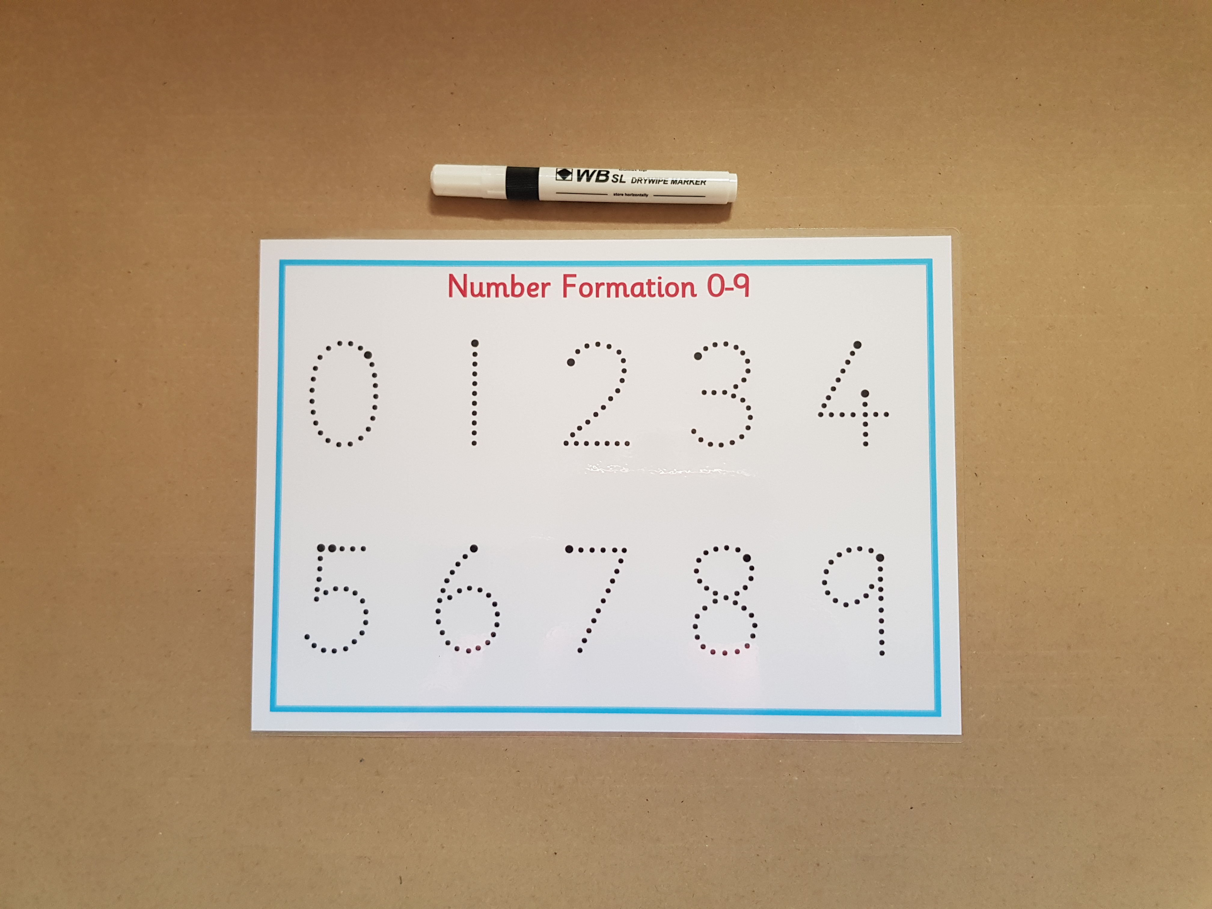 Numbers 0-9 formation mat and dry wipe pen