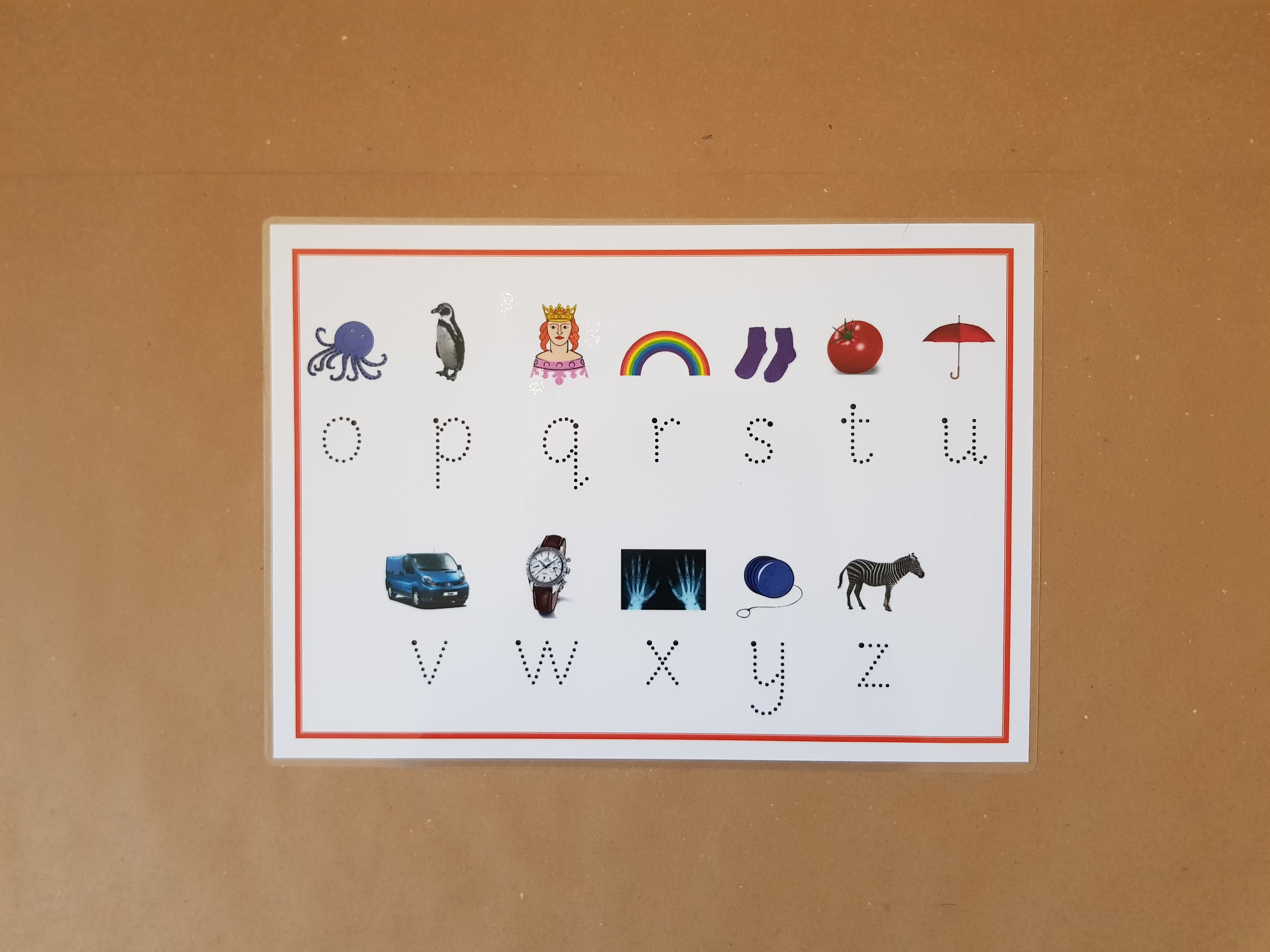 Alphabet and pictures Formation mat - tracing letters