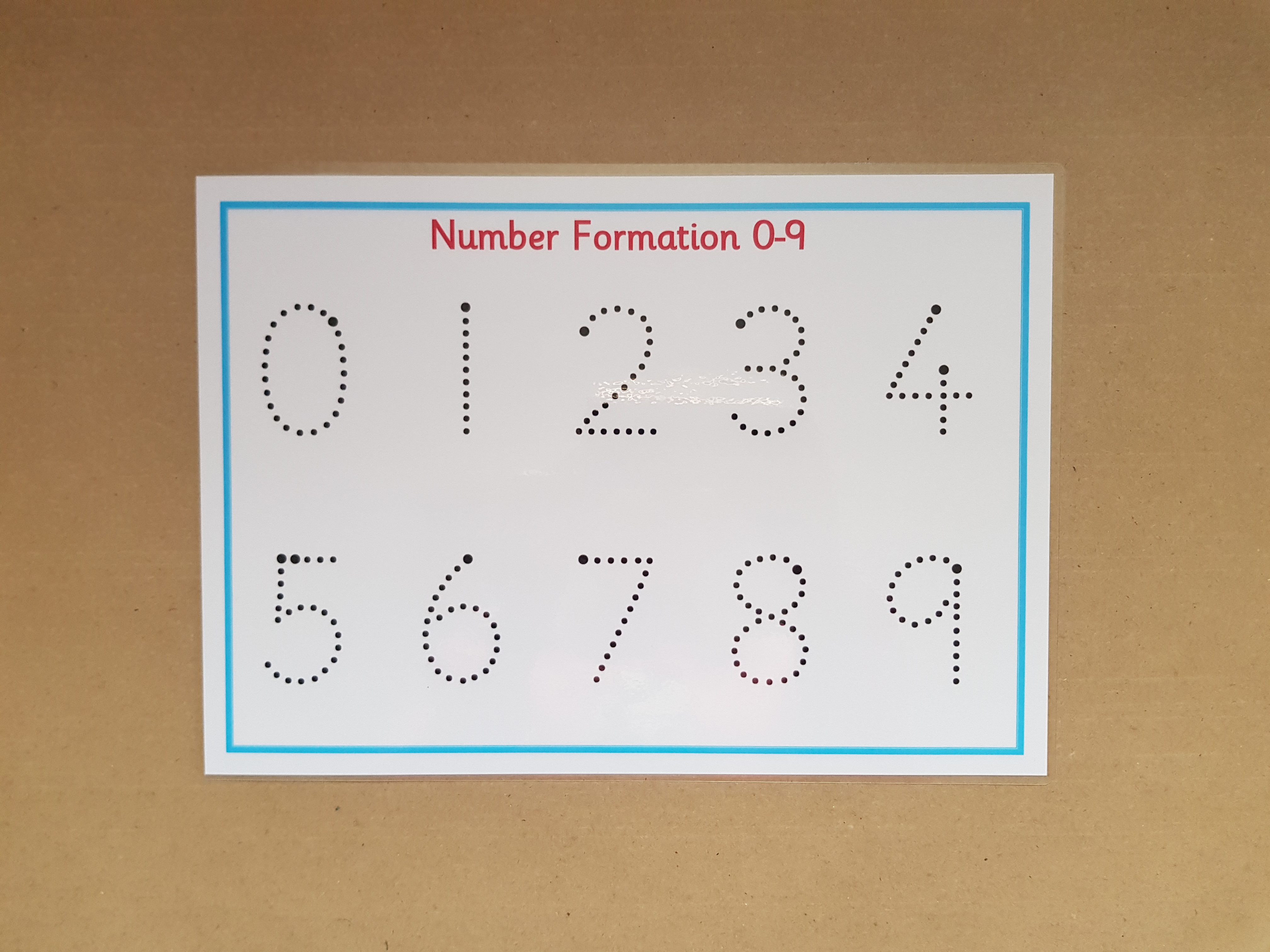 Numbers 0-9 formation mat and dry wipe pen