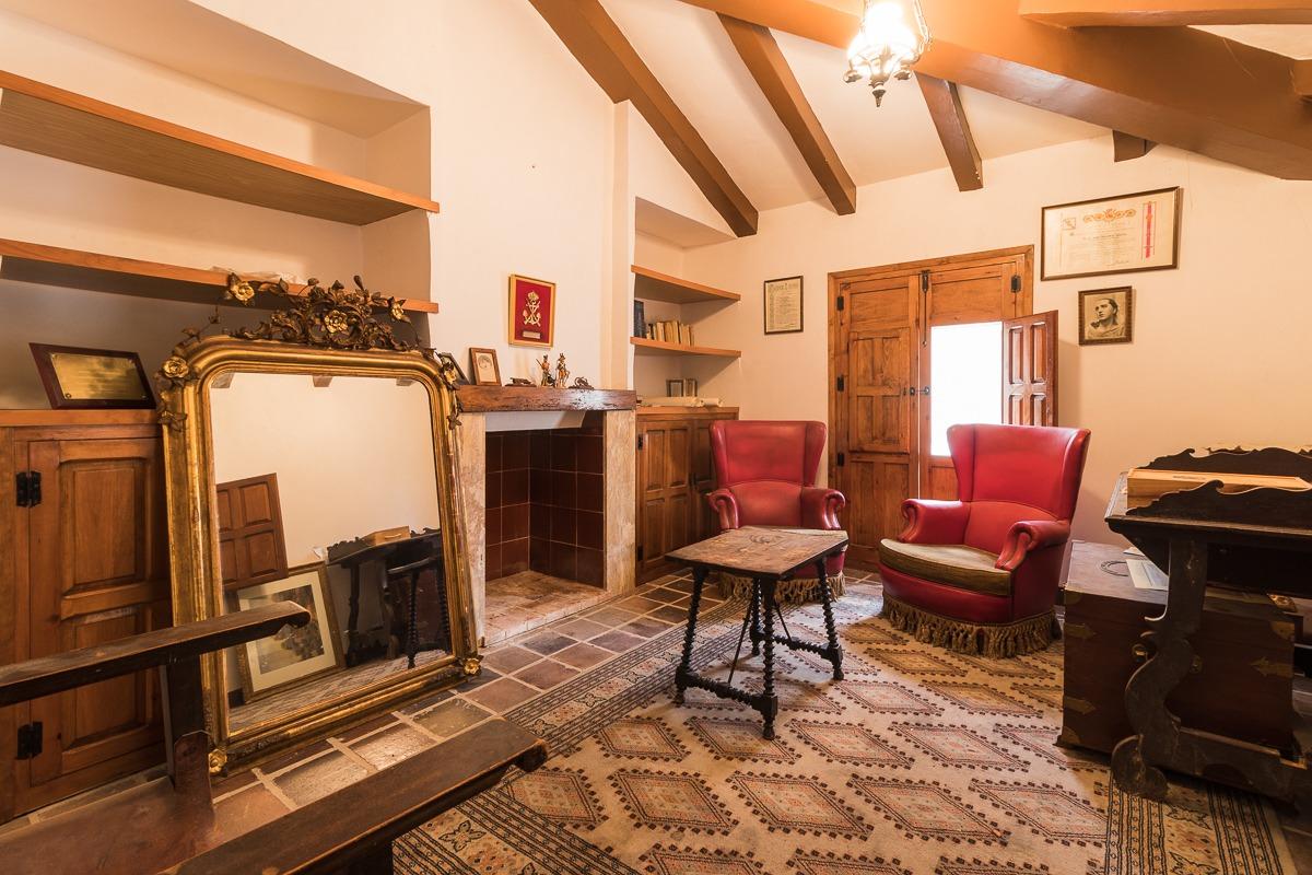 Casa Estilo italiana con 300 años ( Pliego )