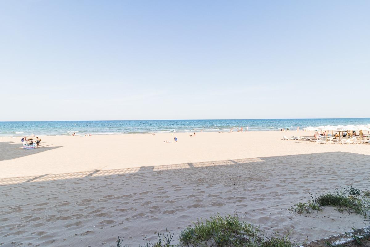 Casa en Primera Línea de Playa Guardamar ( Alicante )