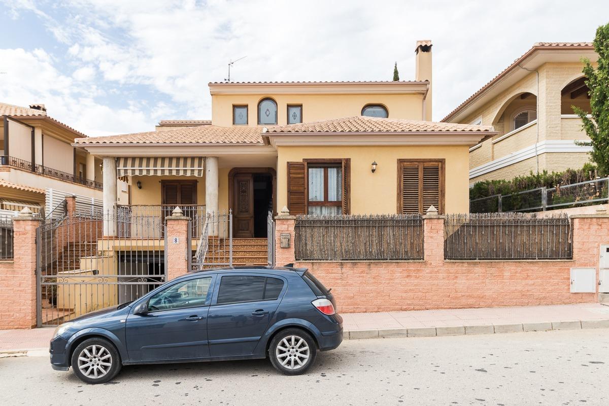 Chalet de 2 plantas ( Bullas )