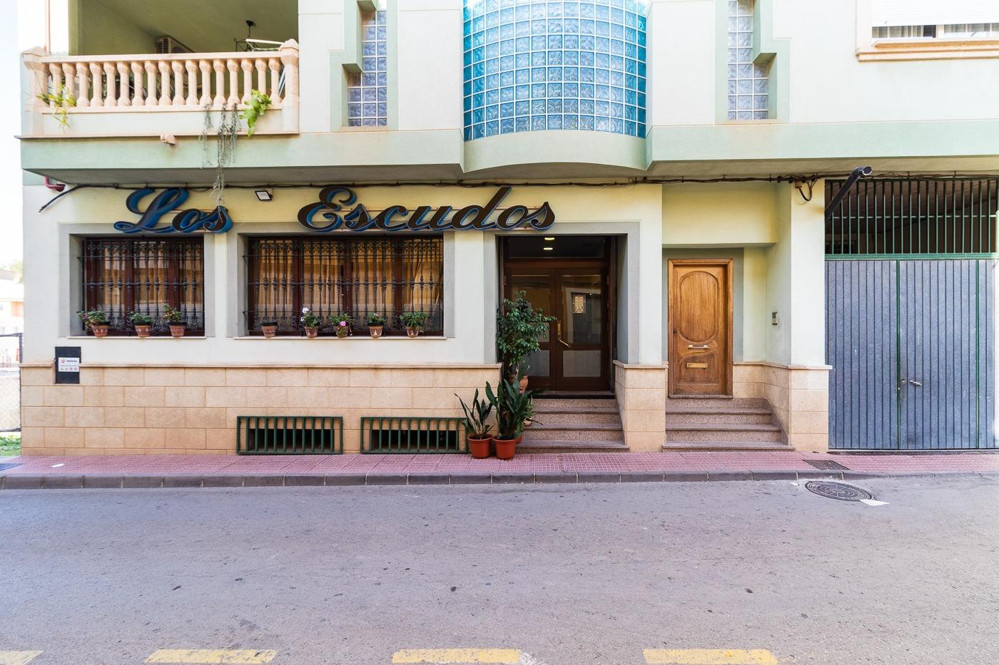 Restaurante con prestigio y capacidad ( Pliego )