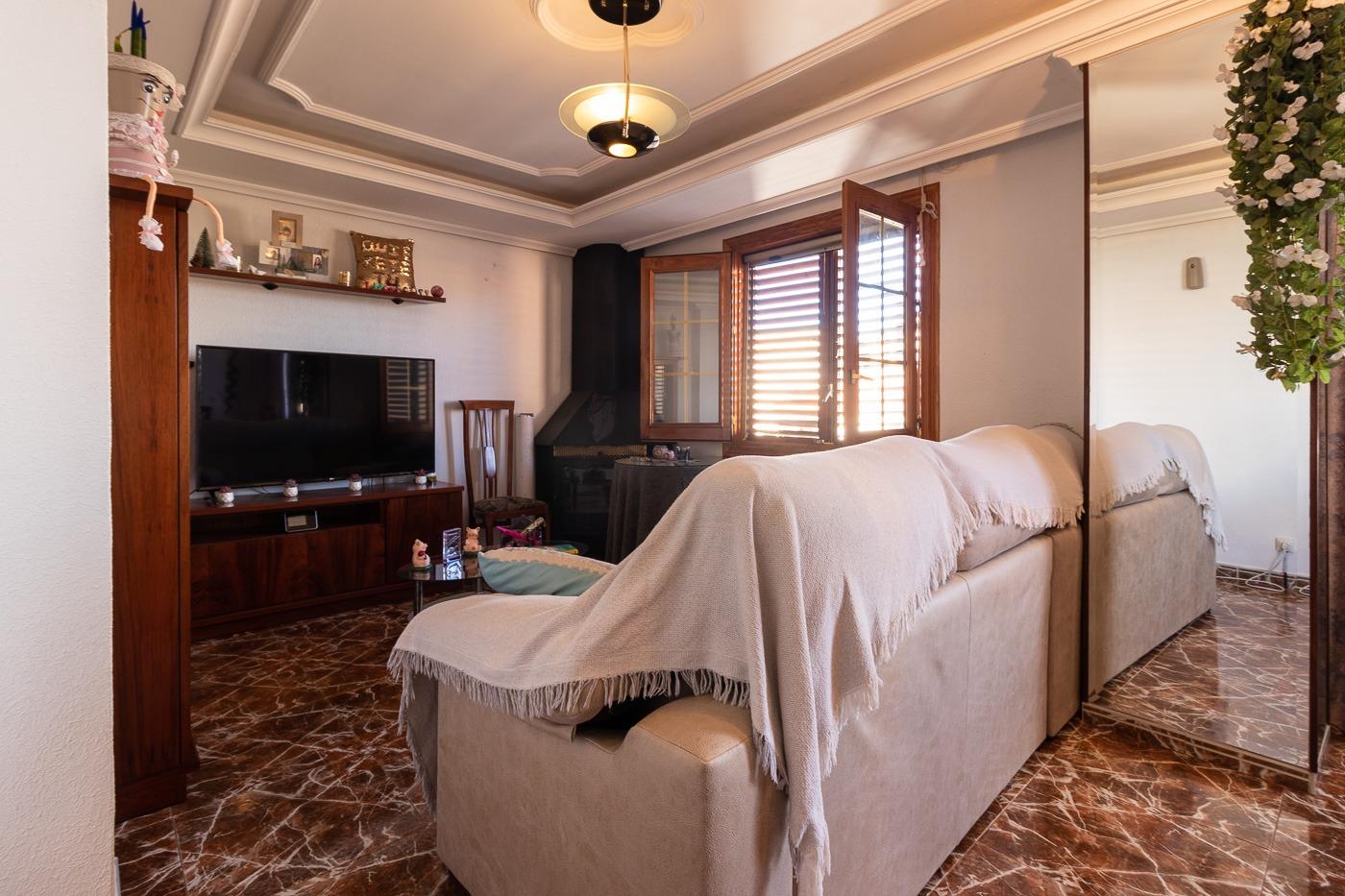 Vivienda familiar de 3 plantas ( Pliego )