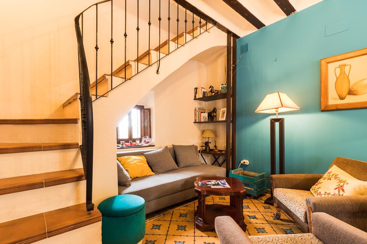 Casa reformada en el casco antiguo ( Pliego )