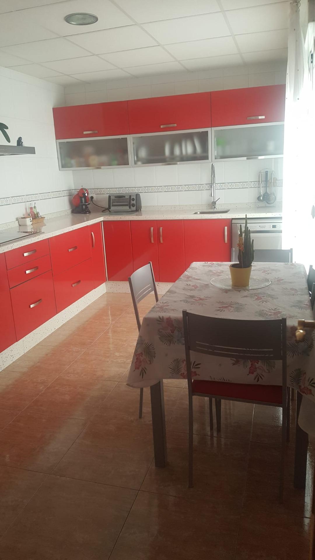 Piso amueblado ( Pliego )