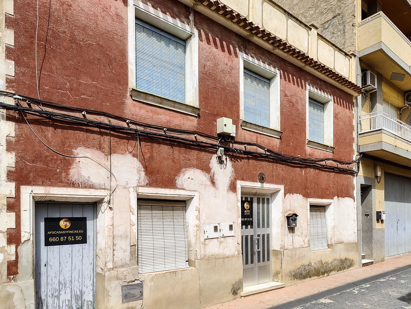 Casa antigua, para reformar ( Pliego )