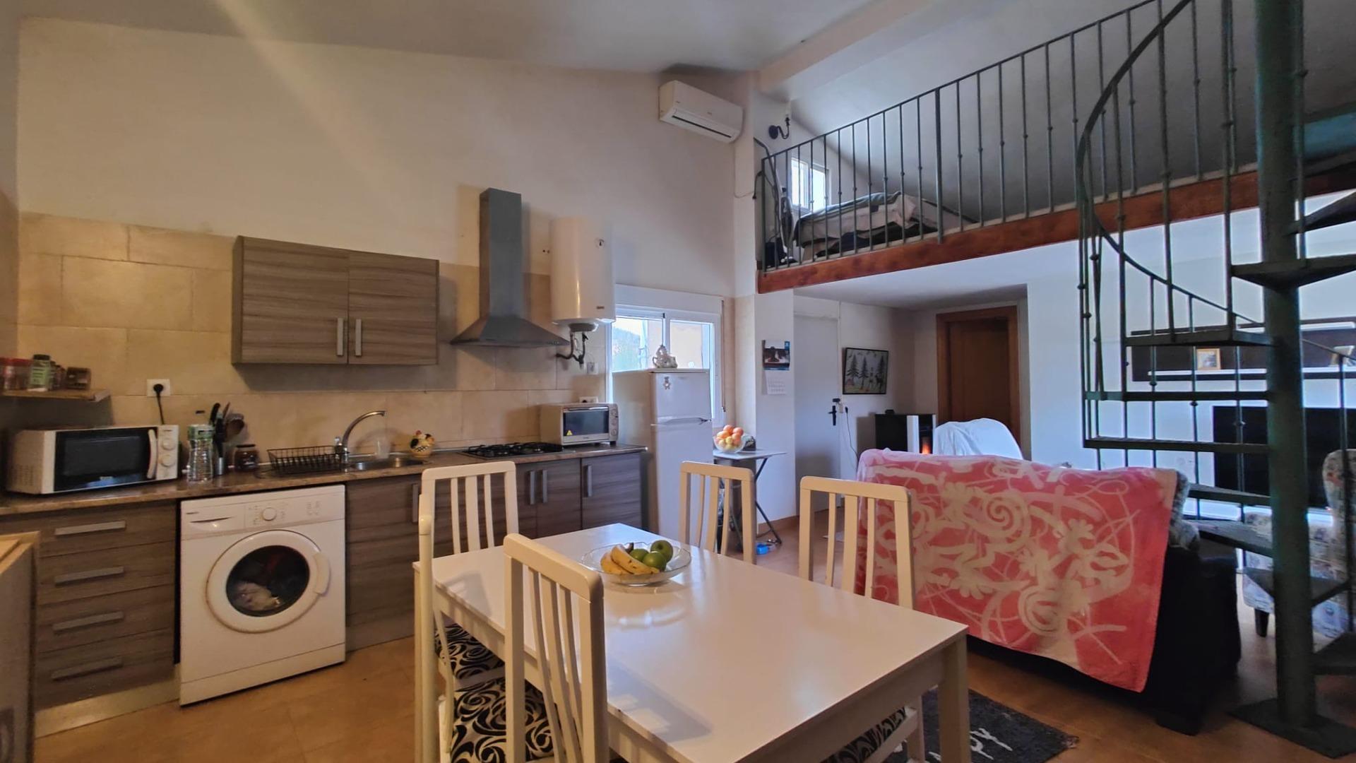 Casa con parcela ( Pliego )