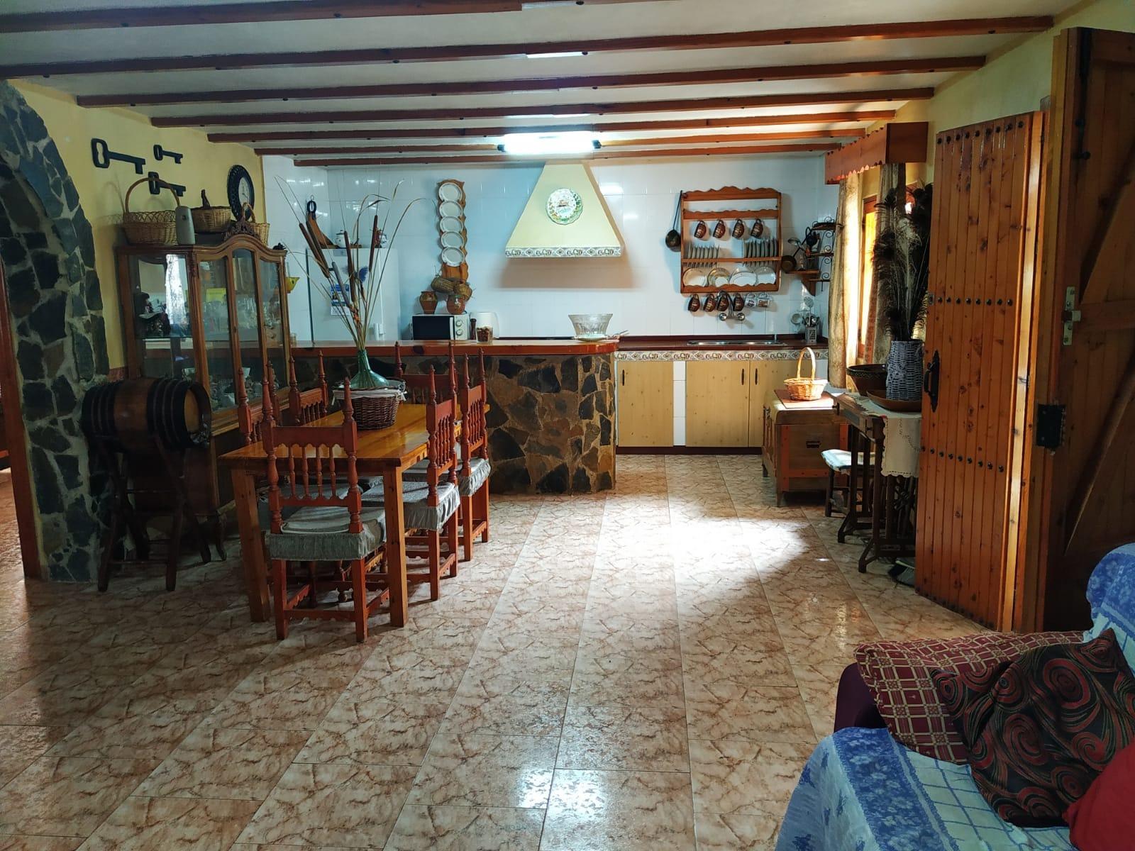 Casa de campo ubicacada entre los municipios de Ricote y Río Mula