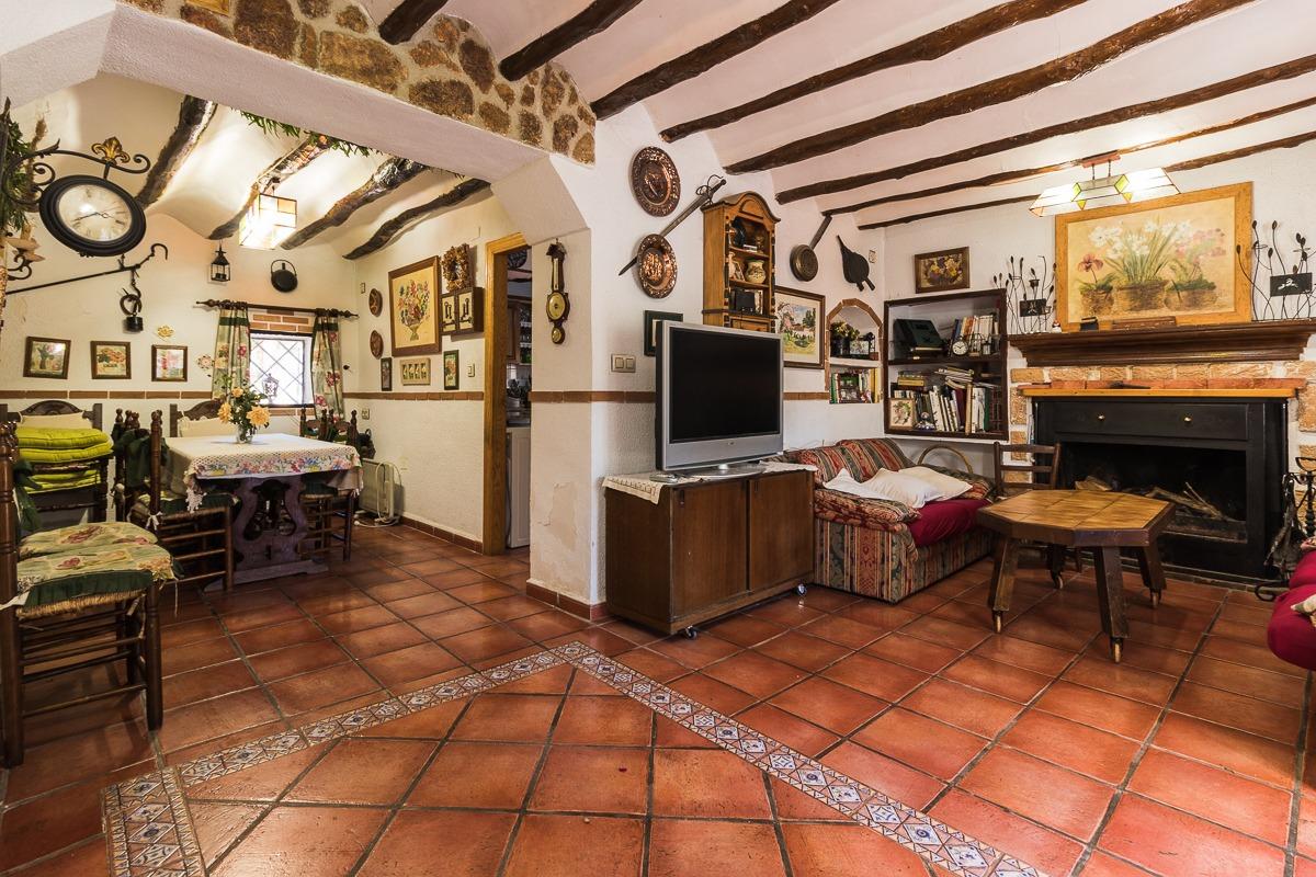 Chalet rehabilitado en finales del siglo XIX ( El Berro, Mula )