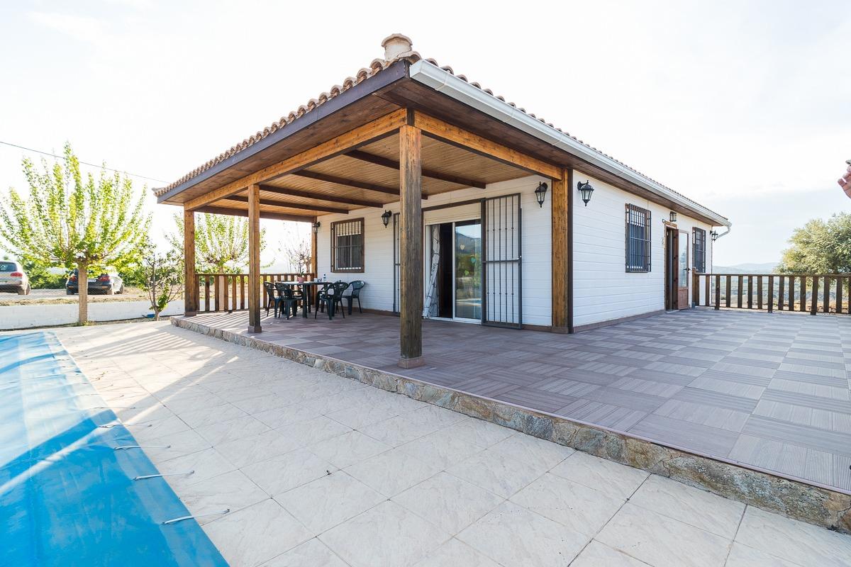 Chalet con piscina y vistas a Sierra Espuña en parcela de 5.000 m² ( Pliego )