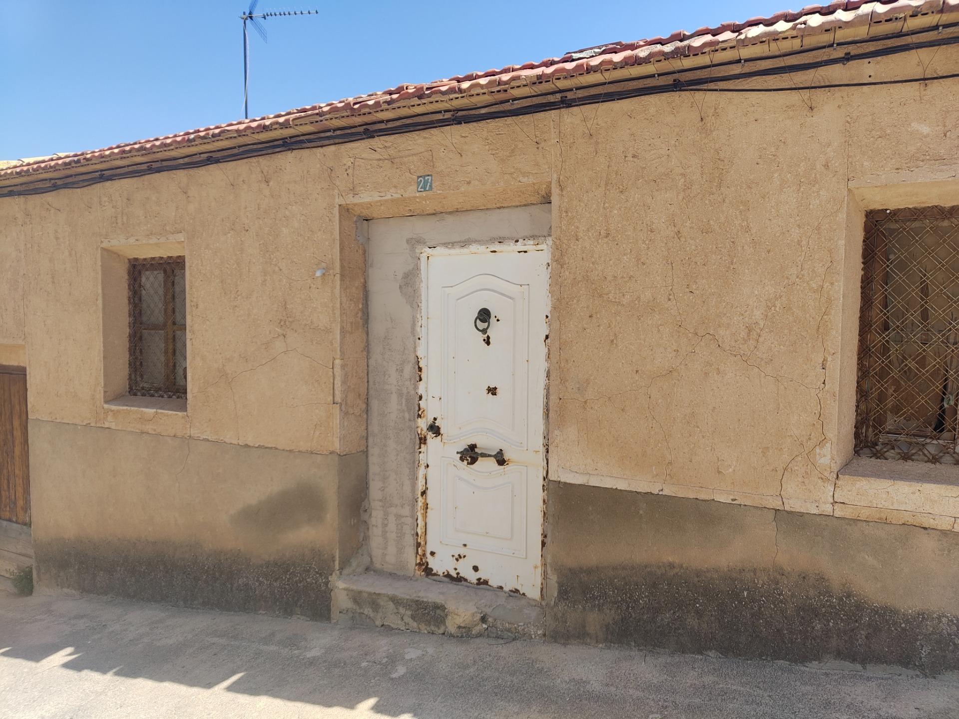 Casa para reformar en el casco histórico de Pliego