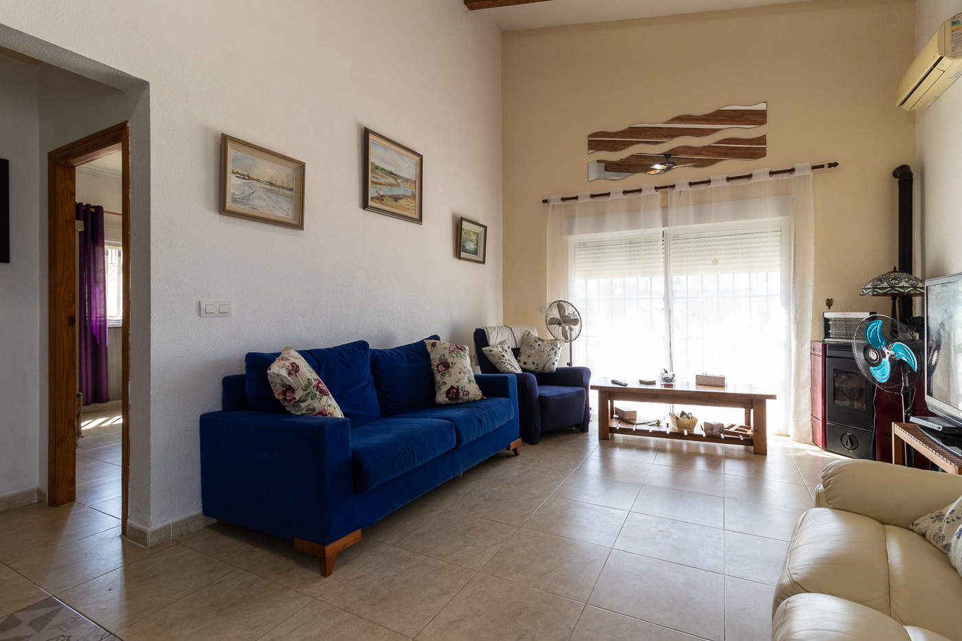 Chalet con Piscina y Vistas al Pantano en Pliego – 218 m² en Parcela Privada
