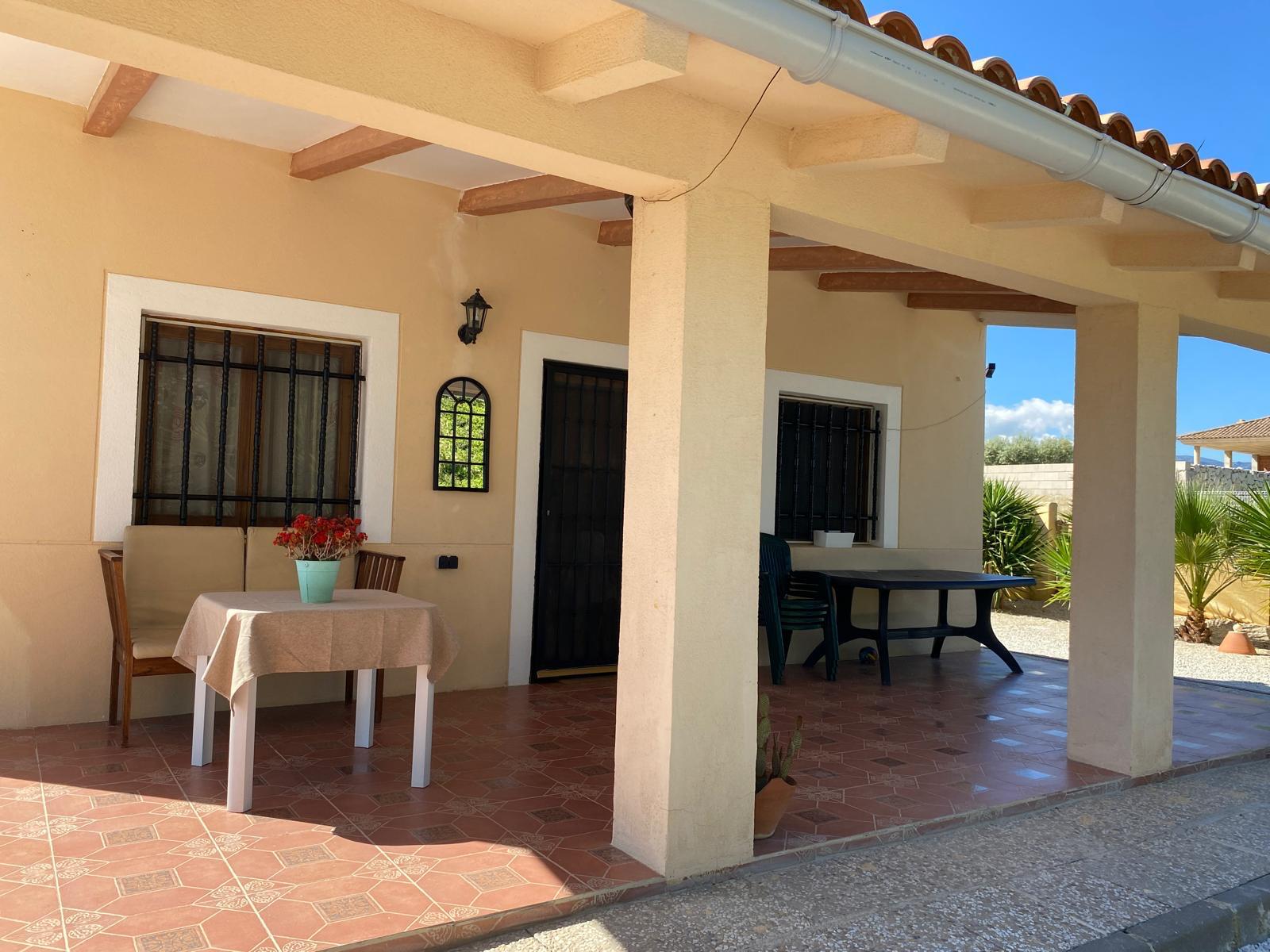  Chalet con parcela, chimenea y jardín en Manzanete, Pliego