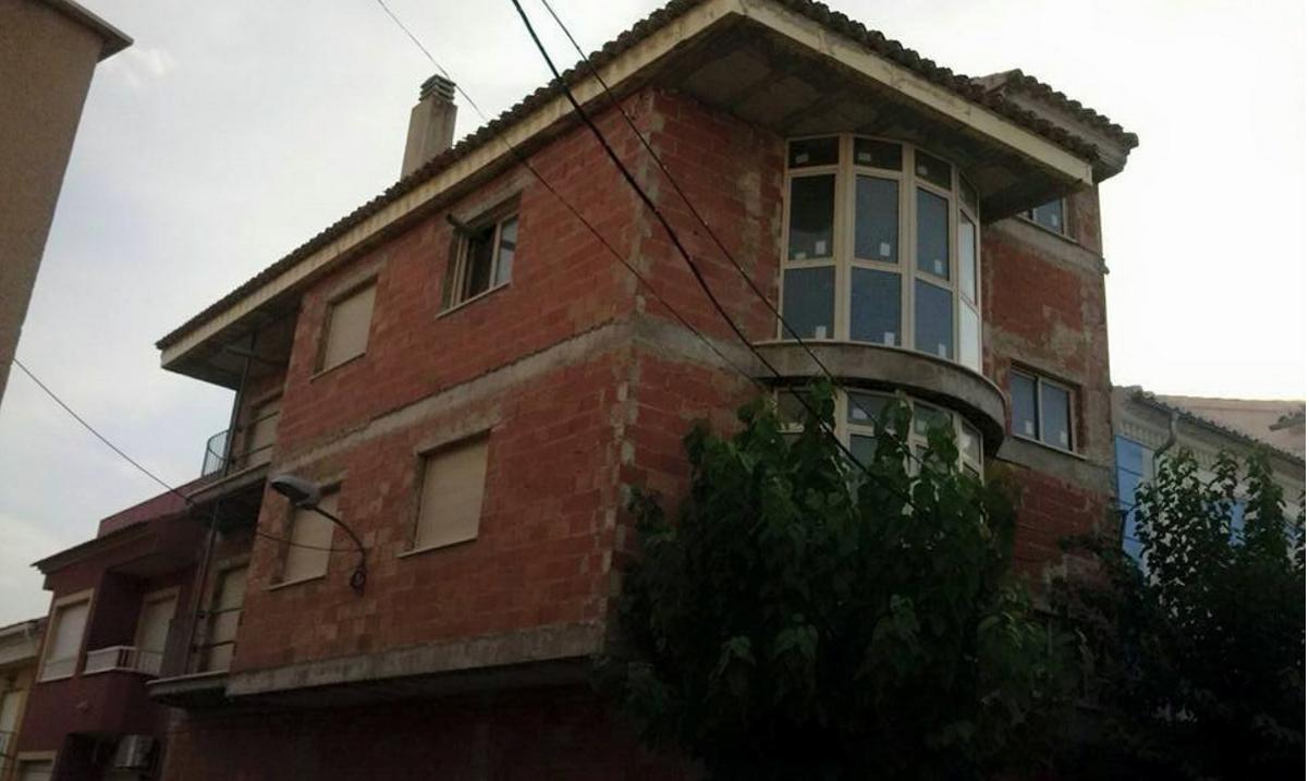 Edificio con gran potencial para terminar y personalizar en Cehegín (Murcia)