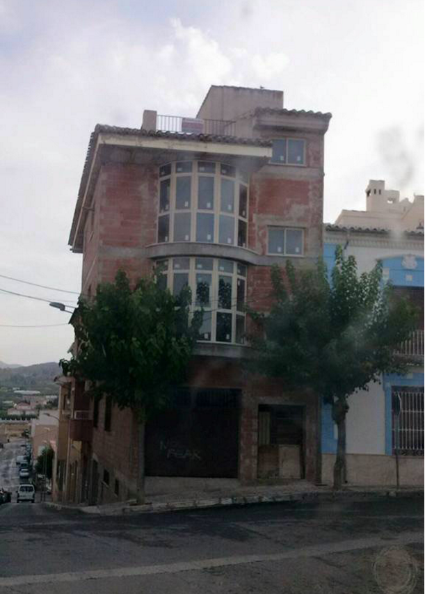 Edificio con gran potencial para terminar y personalizar en Cehegín (Murcia)