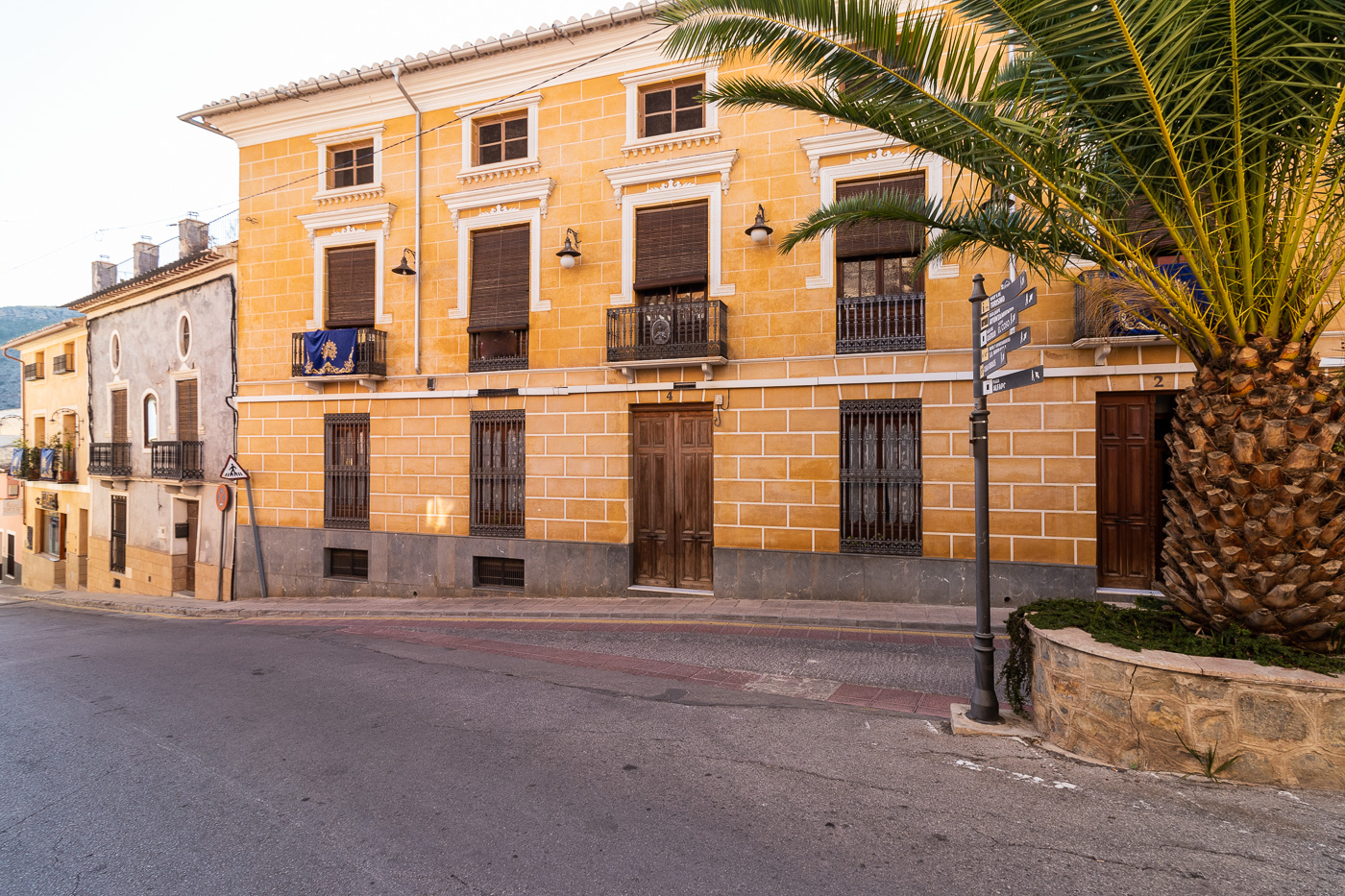 Casa Señorial del Siglo XIX en el Casco Antiguo de Cehegín – Bien de Interés Cultural