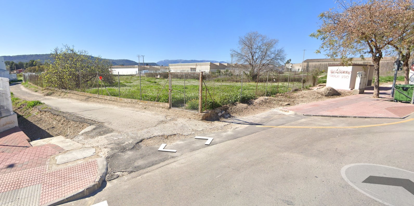Parcela Urbanizable de 3.981 m² en Mula (Zona San Sebastián) – Ubicación Estratégica junto a Cash Directo