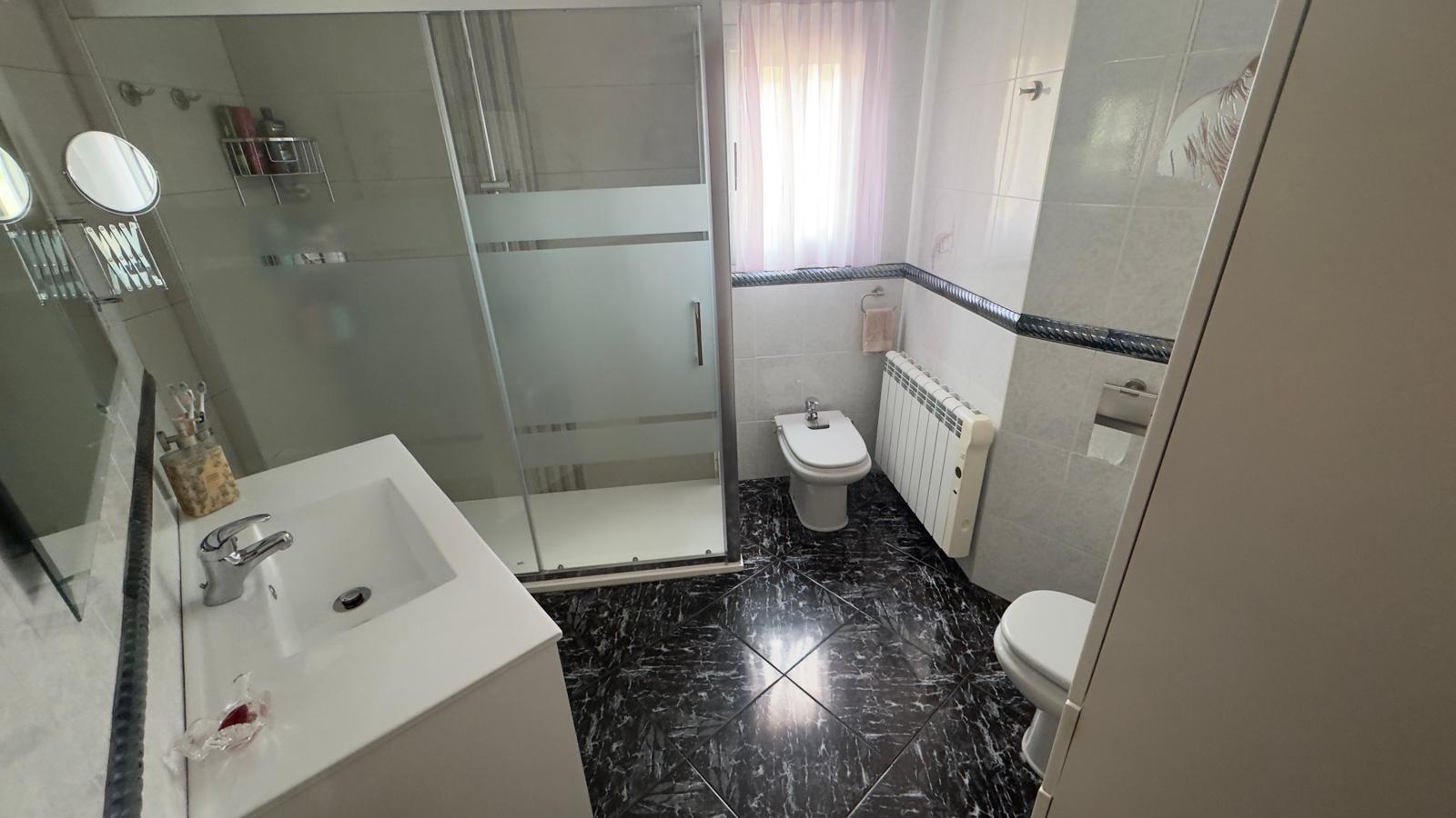 Piso de 110 m² con Garaje, Trastero y Calefacción Central en Pliego (Murcia)