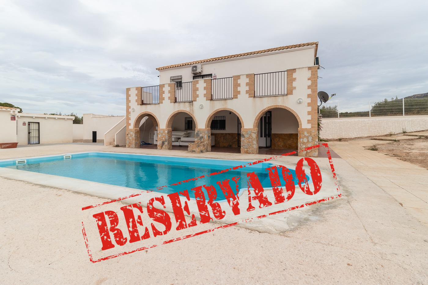 Chalet con 2 Viviendas Independientes y Rentabilidad Activa en Casas Nuevas (Mula) – Se Vende con Inquilinos