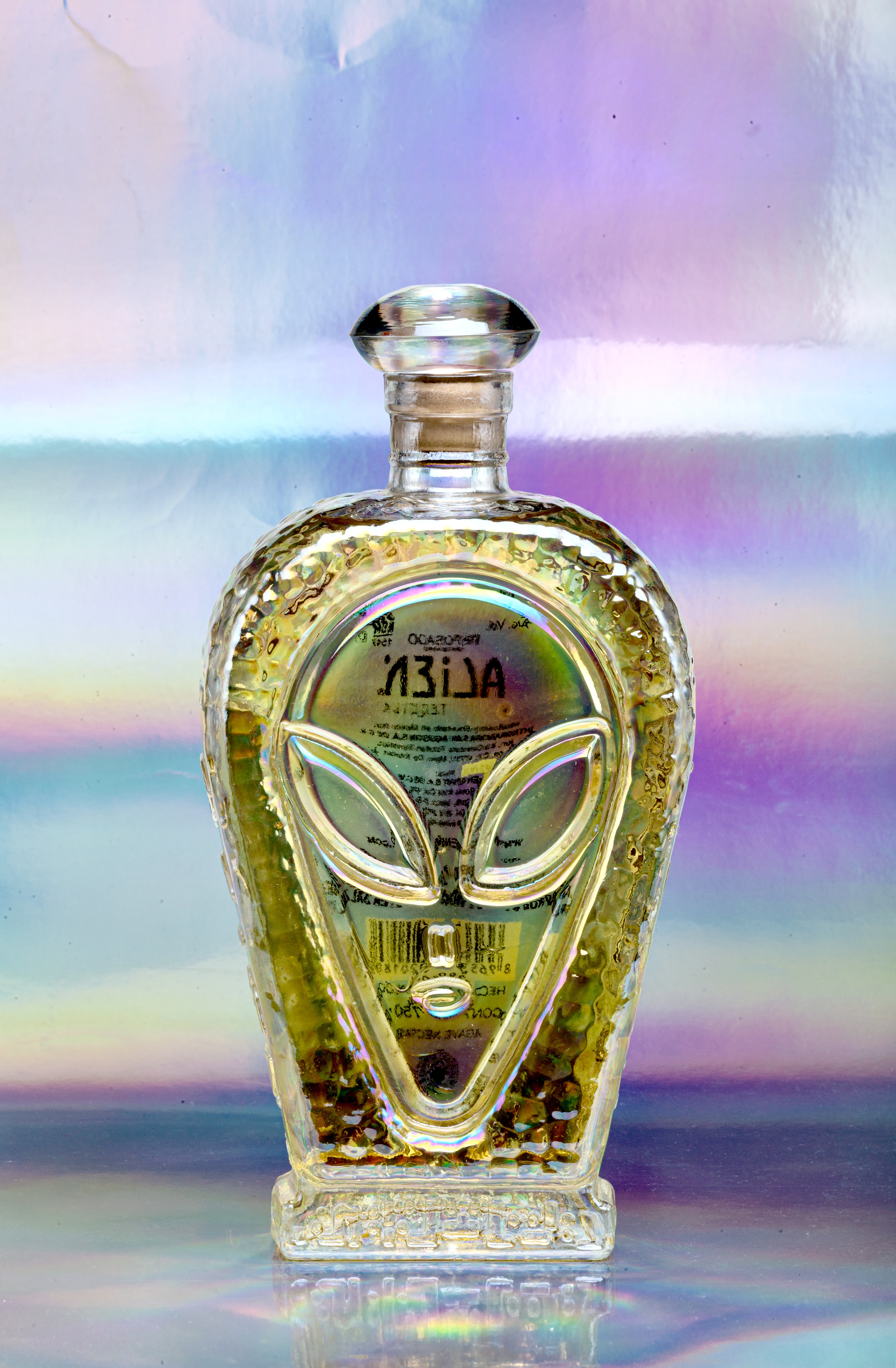 Alien Tequila Añejo 750 ML