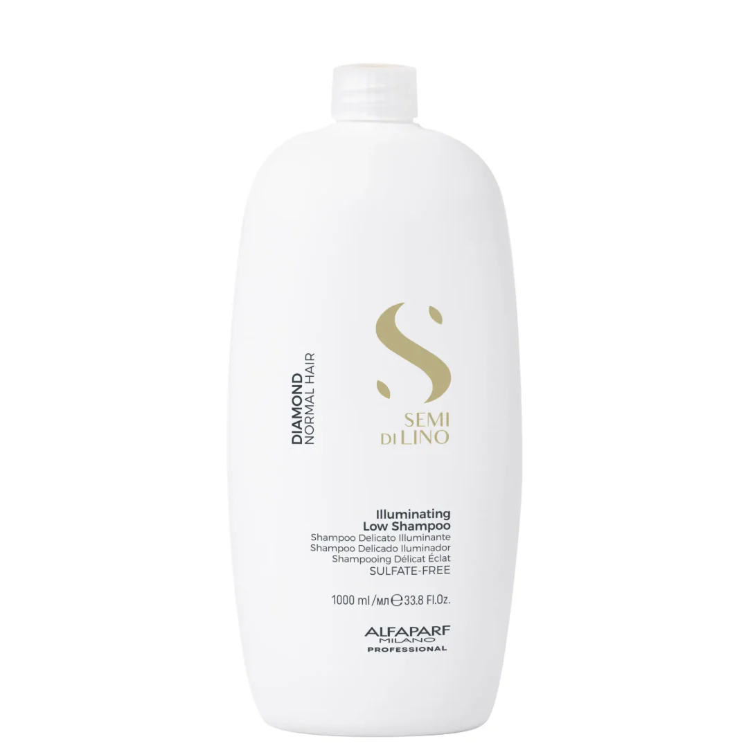 Alfaparf Semi Di Lino Diamond Illuminating Low Shampoo – profesionalus deimantinio žvilgesio šampūnas, skirtas normaliems plaukams.