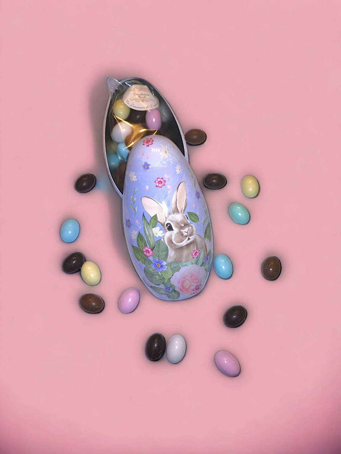 Scatola in latta a forma d'uovo