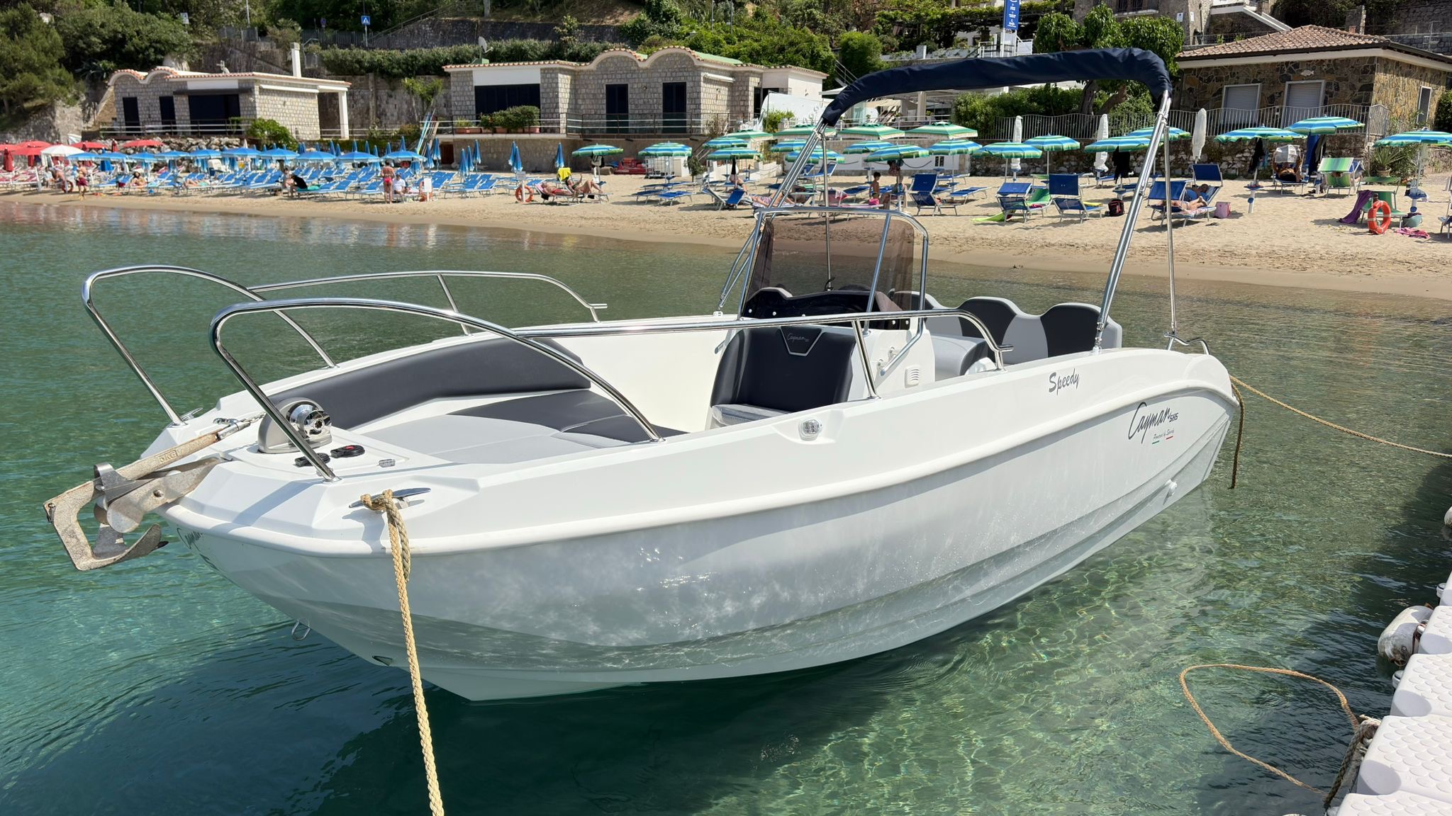 MOTOSCAFO OPEN CAYMAN 585