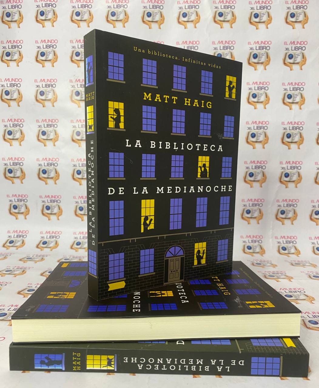 La Biblioteca De Me Medía Noche - Matt Haig  