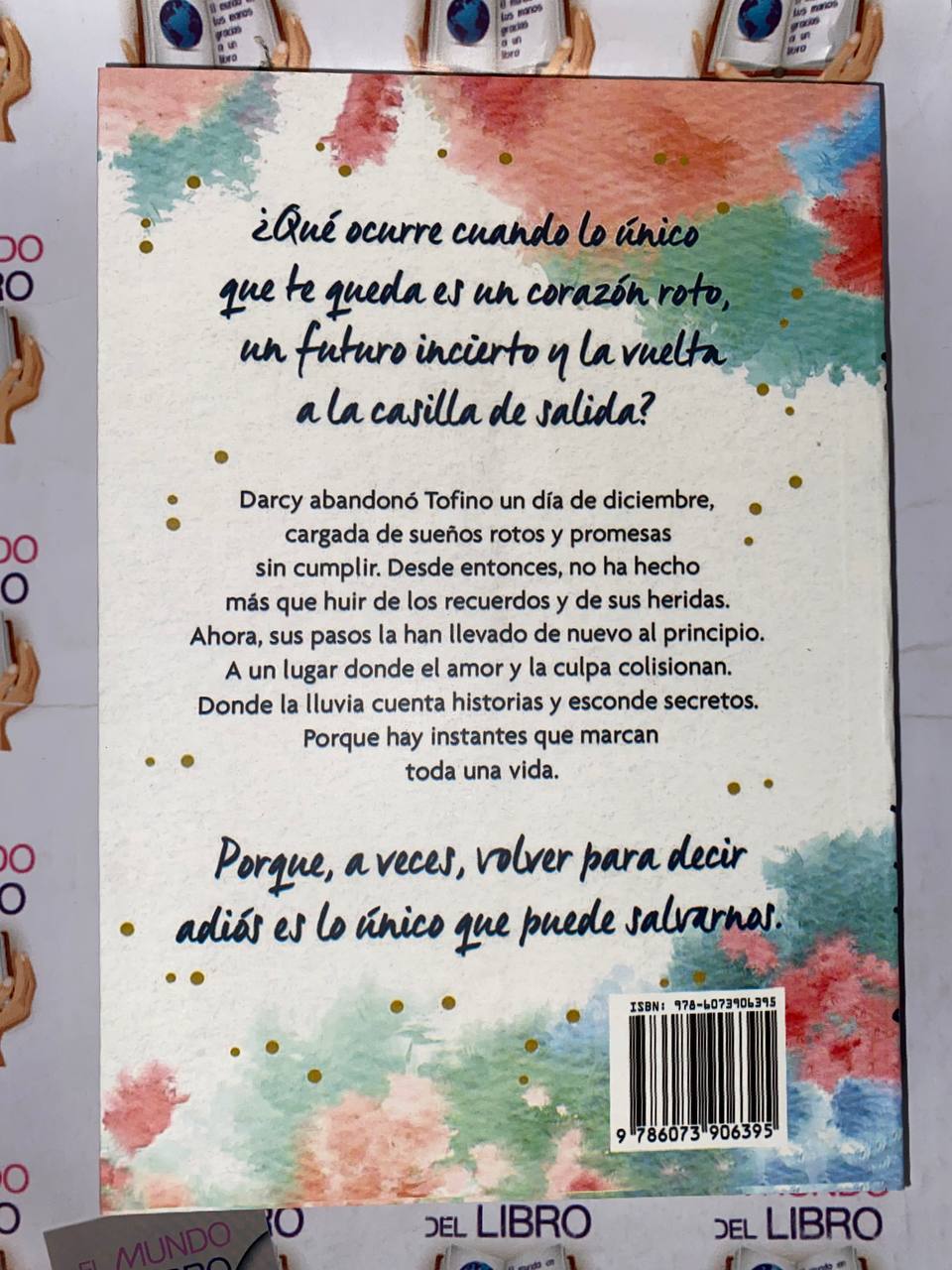 La Fragilidad De Un Corazón Bajo La Lluvia - María Martínez 