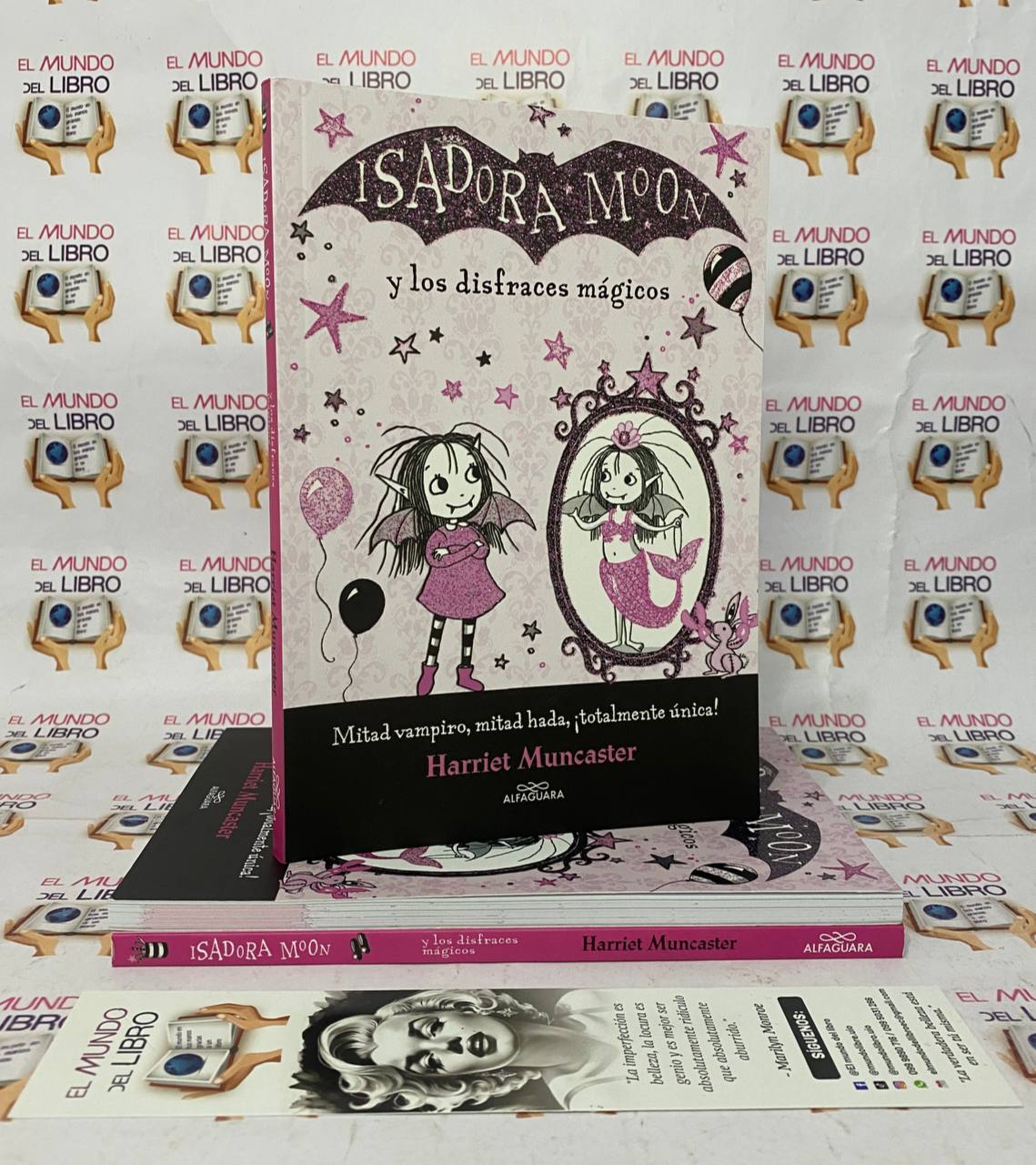 Isadora Moon y Los Disfraces Mágicos - Harriet Muncaster