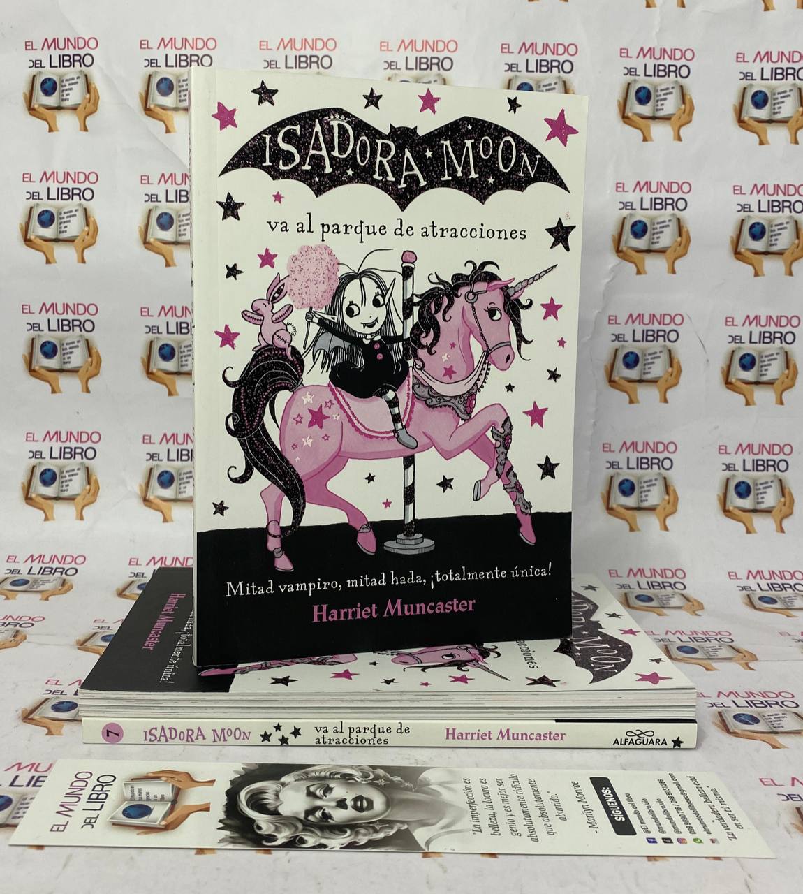 Isadora Moon Va al Parque De Atracciones - Harriet Muncaster