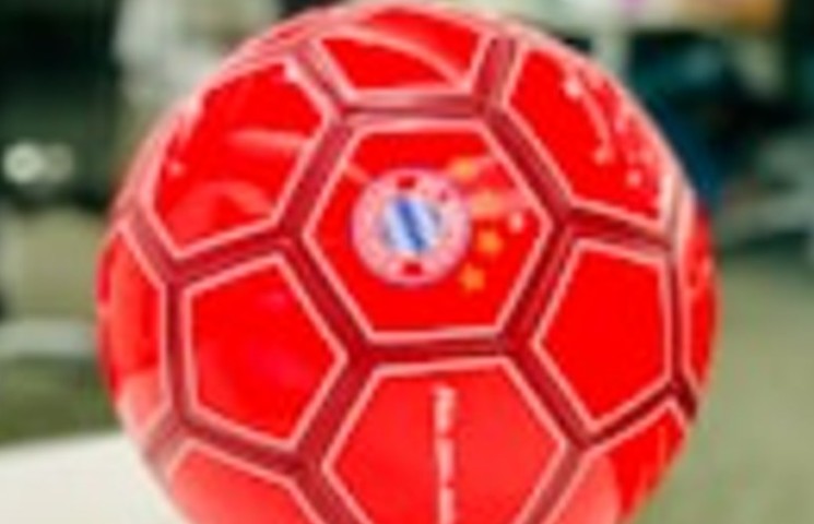 Bola de futebol para praia