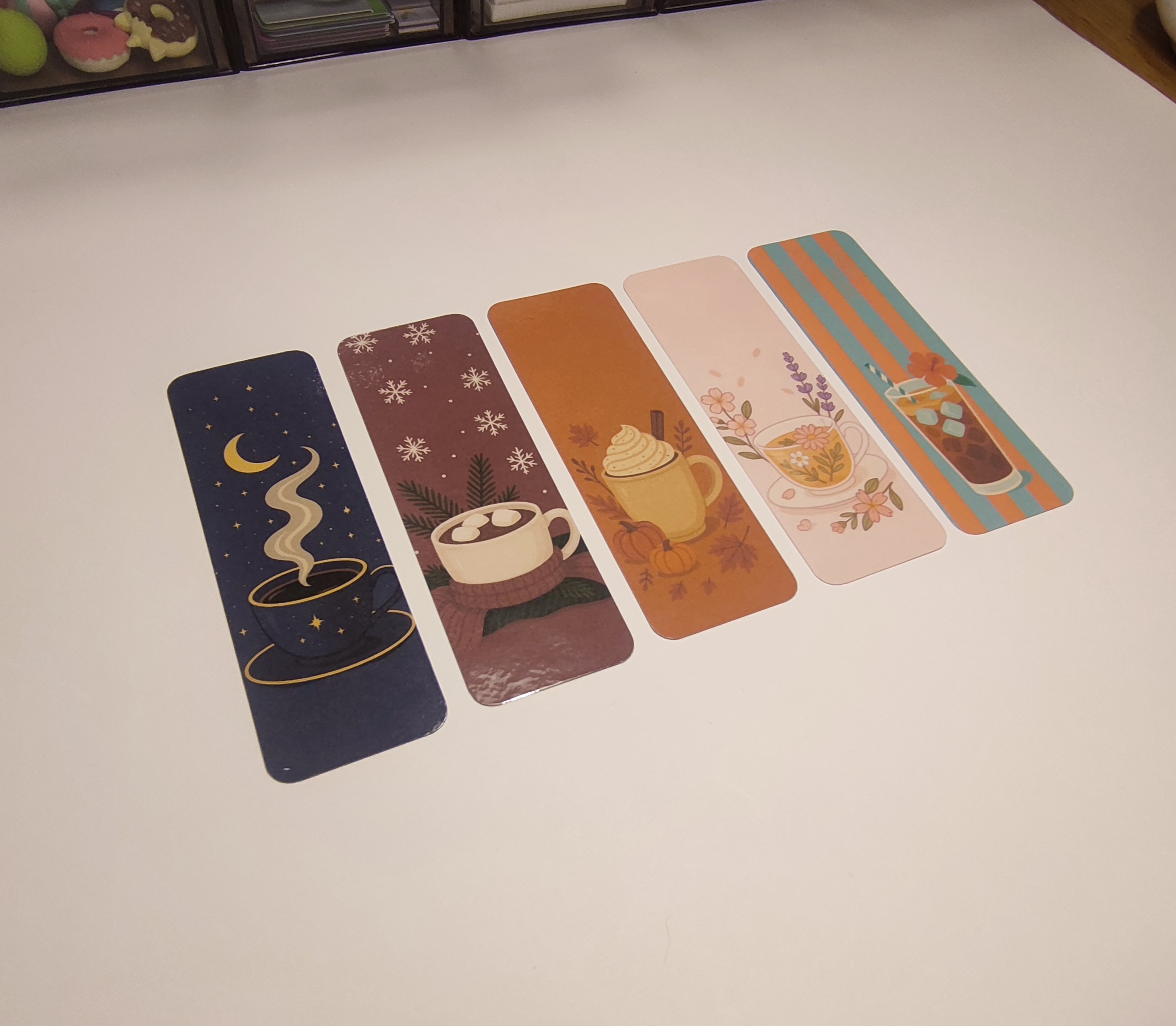 Conjunto de marcapáginas ilustrados