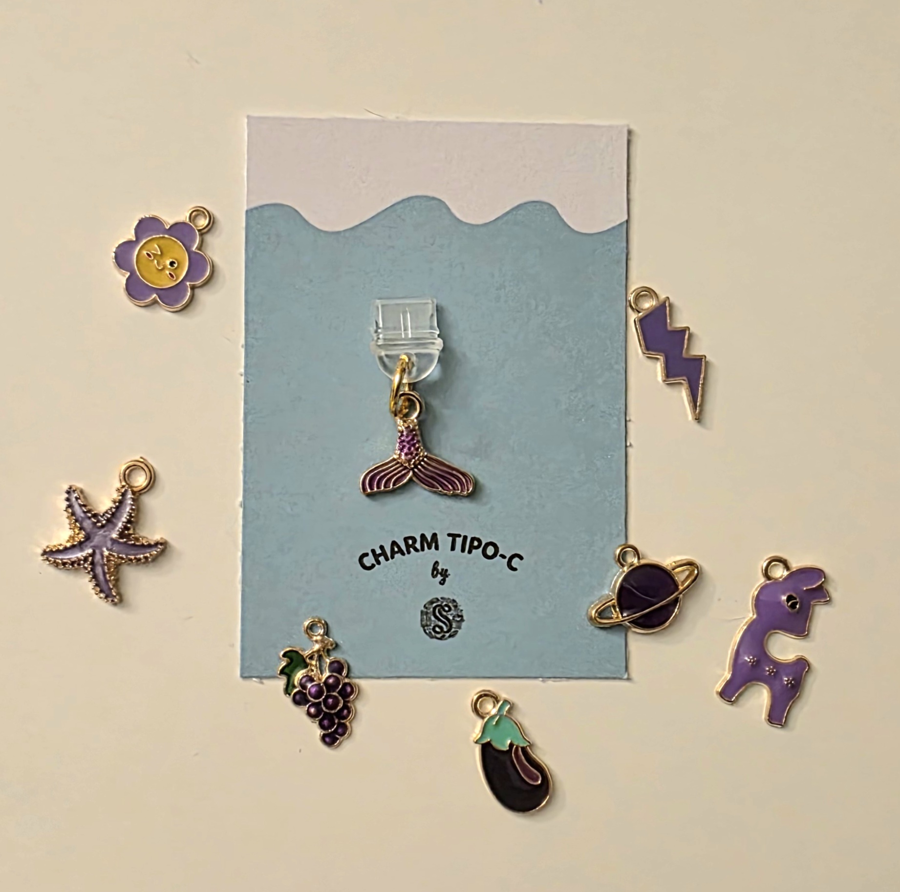 Charm morado aleatorio