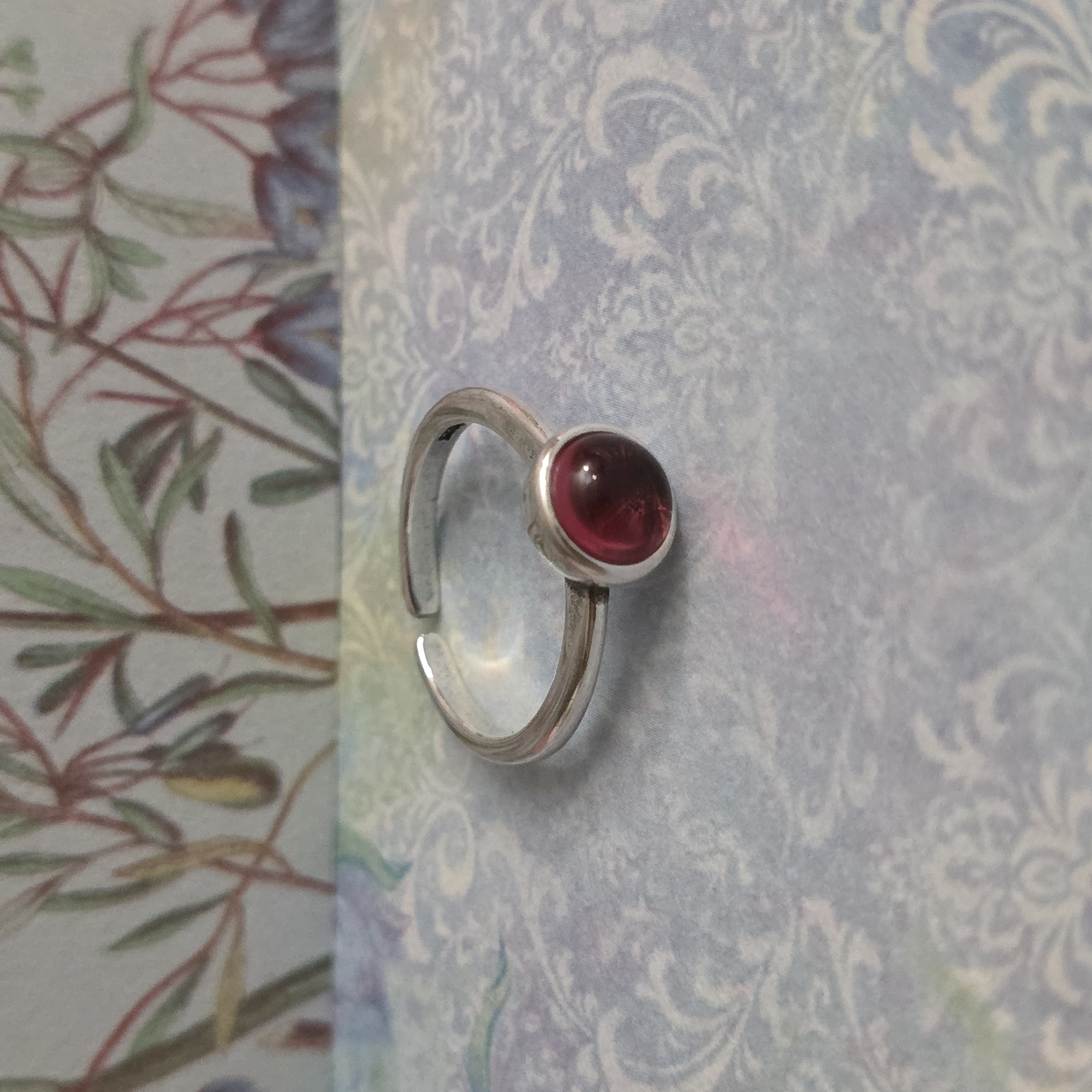 Anillo Esencia Rubí