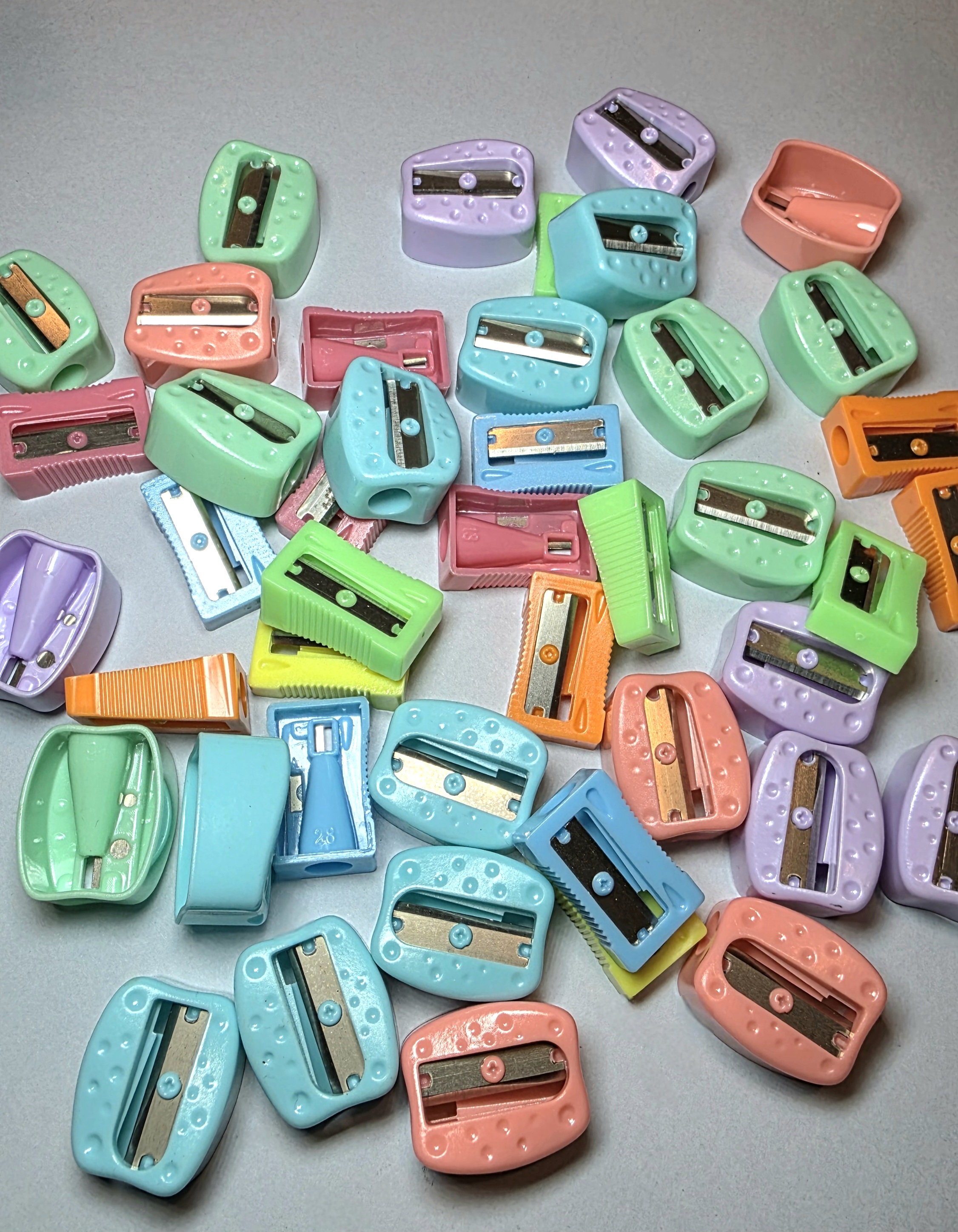 Sacapuntas de colores 🎨 "Mini arcoíris"
