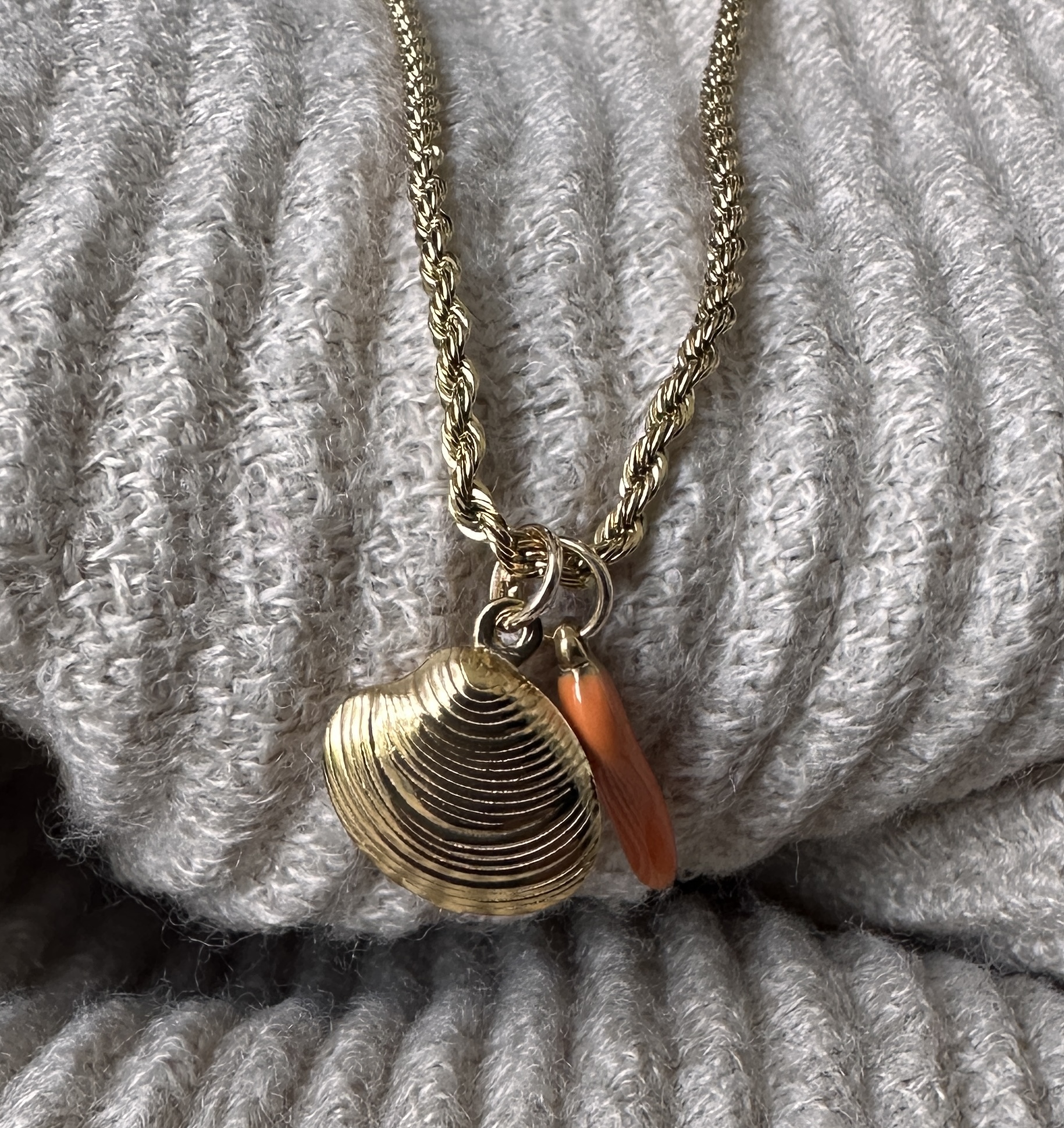 collier SPICY SHELL