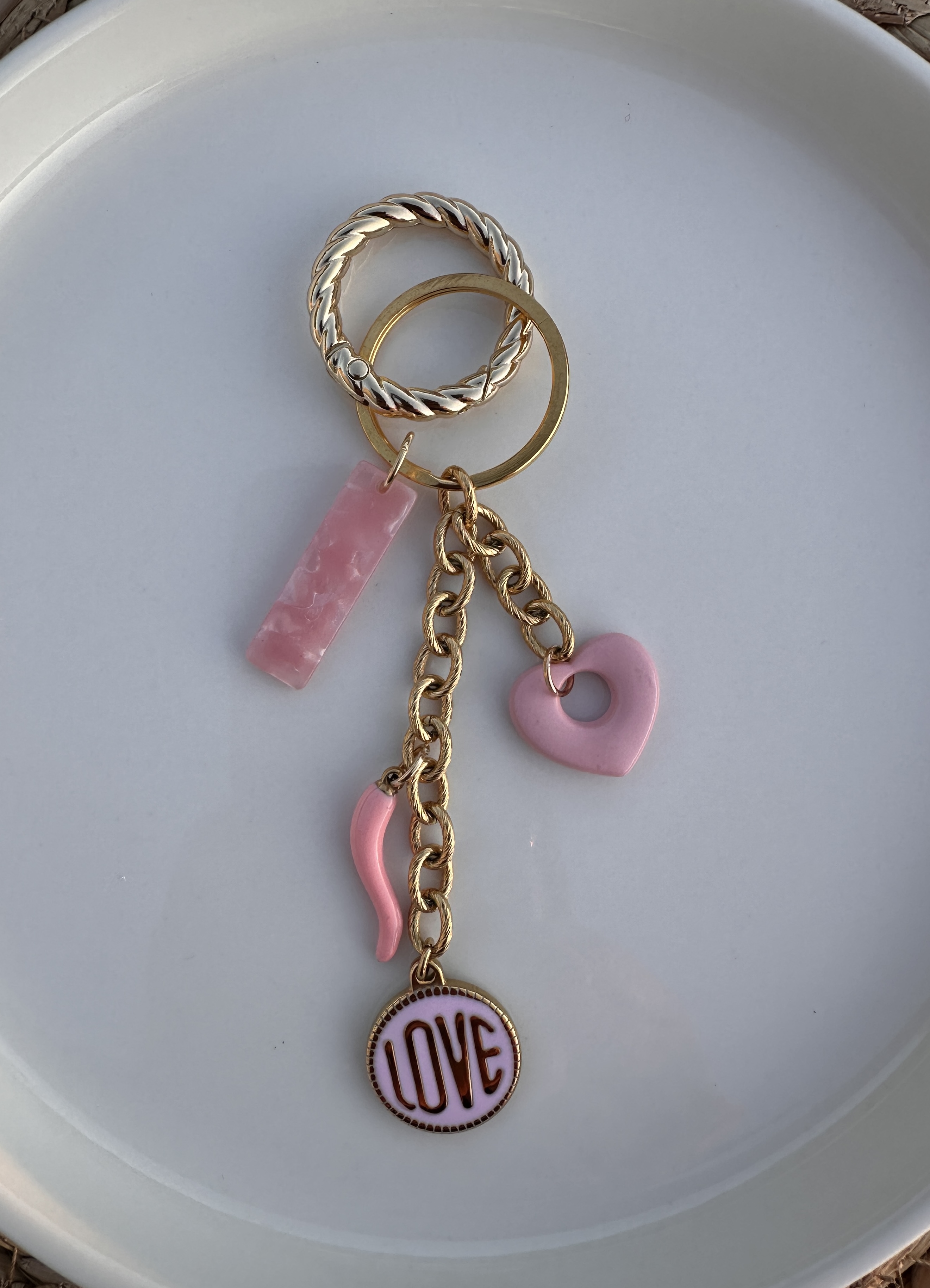 porte-clés LOVE rose
