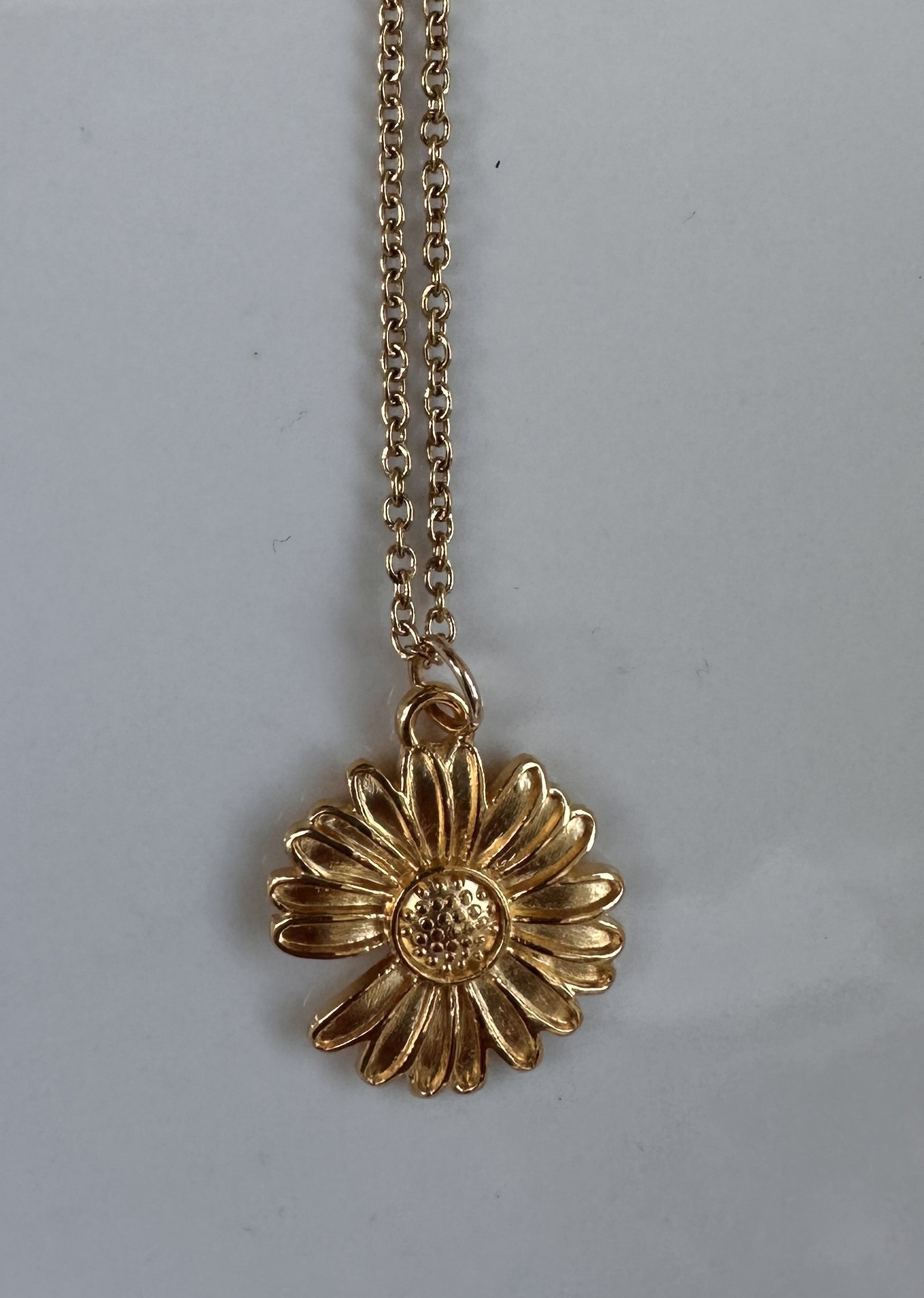 collier DAISY